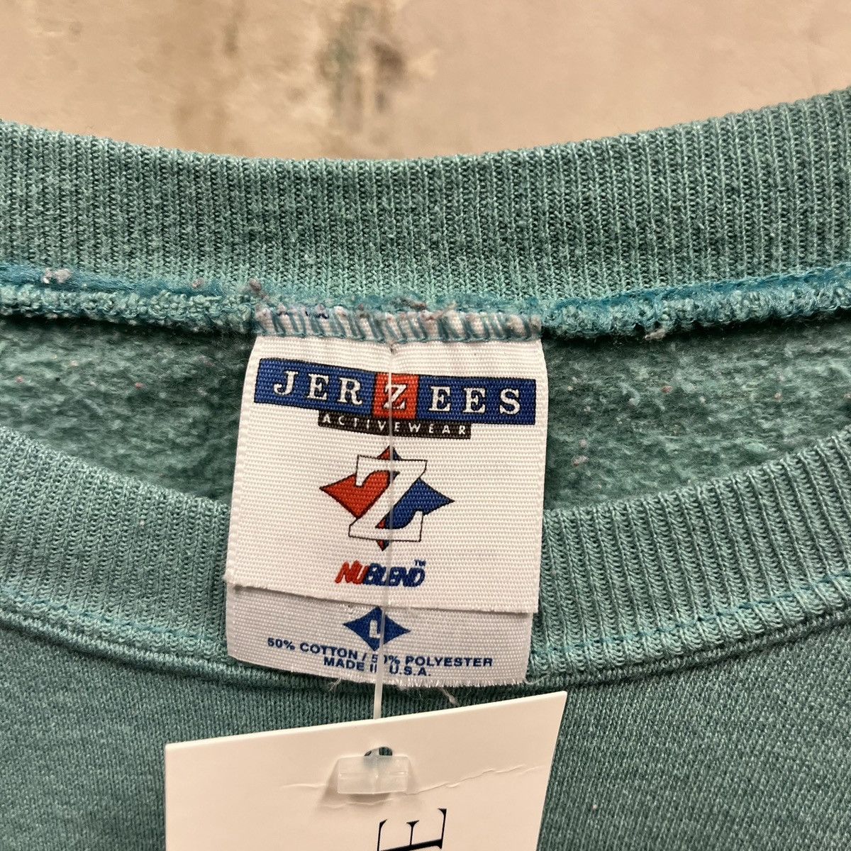 Vintage Vintage 90 Cape Cod Thrashed DIstressed Embroidered Crewneck Size US L / EU 52-54 / 3 - 3 Thumbnail