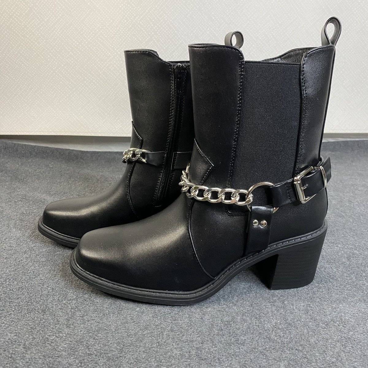 Other Pazzle Chain Accent Ankle Boots Women's Black NWOT Size US 7.5 / IT 37.5 - 4 Thumbnail