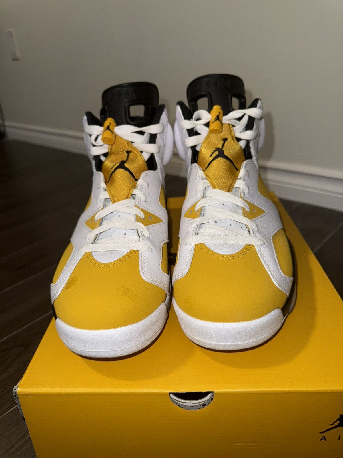 Jordan Brand Jordan 6 Retro “Yellow Ochre” (size10) Size US 10 / EU 43 - 1 Thumbnail