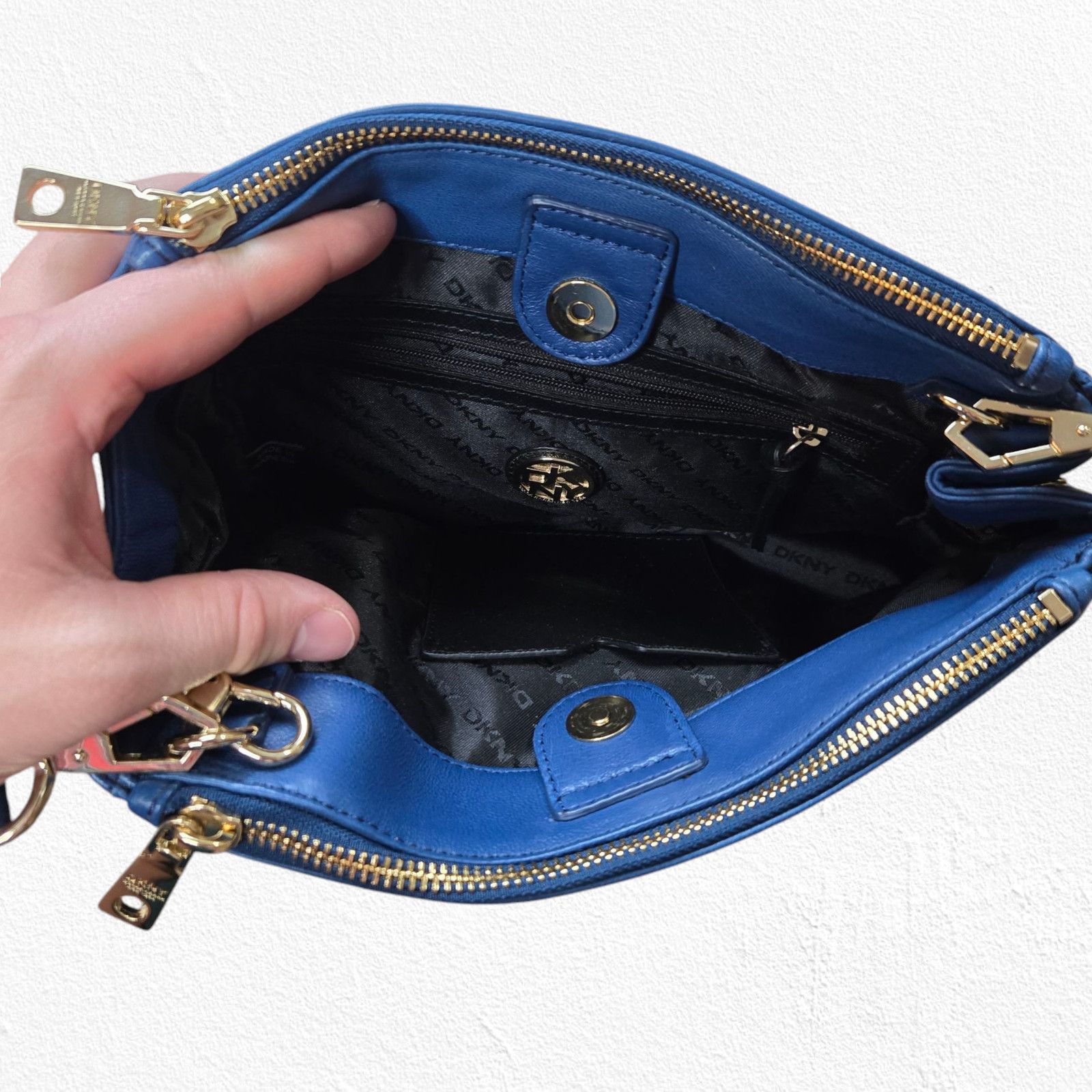 DKNY DKNY Blue Leather Crossbody Bag Adjustable Strap Size ONE SIZE - 14 Thumbnail