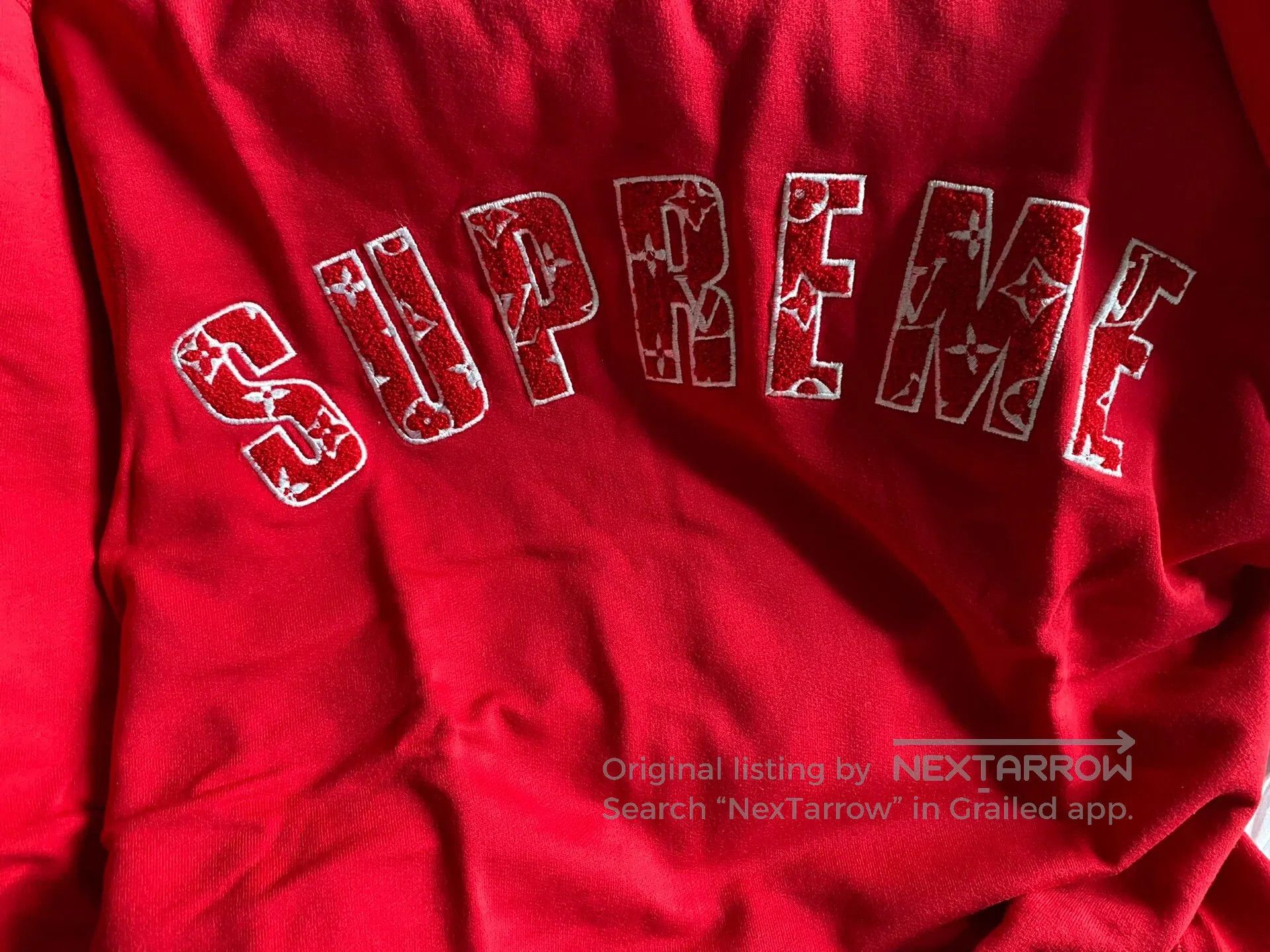Louis Vuitton LV Supreme Red Sweatshirt XXS. Size US XXS / EU 40 - 2 Thumbnail