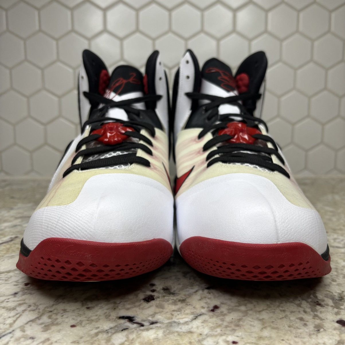 Nike Size 14 - Nike LeBron 9 Miami Heat Home Very Clean OG Box Size US 14 / EU 47 - 4 Thumbnail