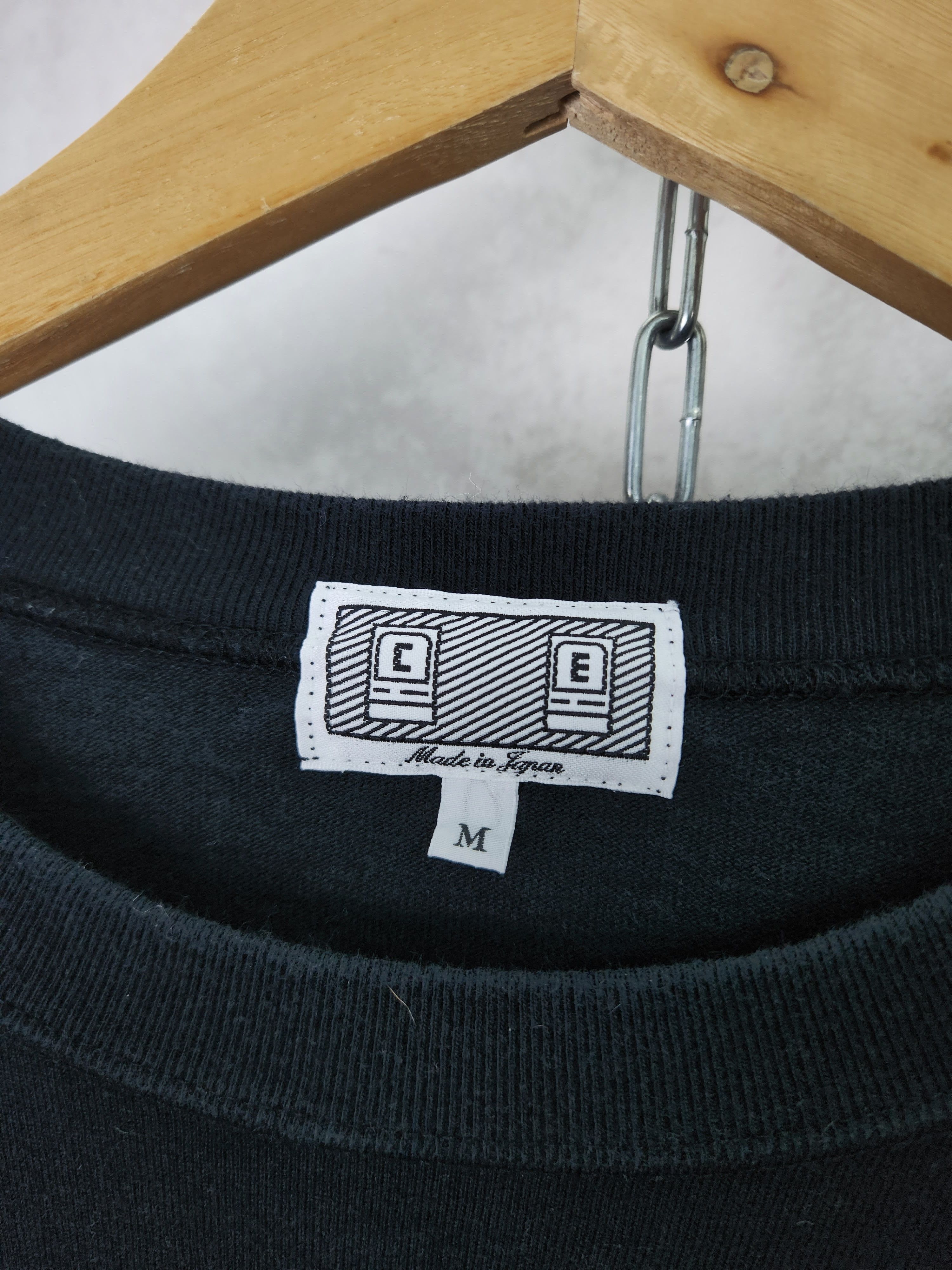 Cav Empt Cav empt black long sleeve planet logo size M Size US M / EU 48-50 / 2 - 9 Thumbnail