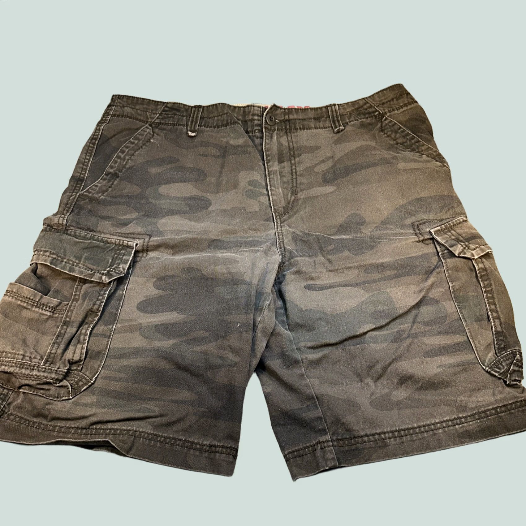 Union LA VINTAGE Men’s Union Bay Cargo Shorts Baggy brown 38 Cargo Mens Size US 38 / EU 54 - 1 Thumbnail
