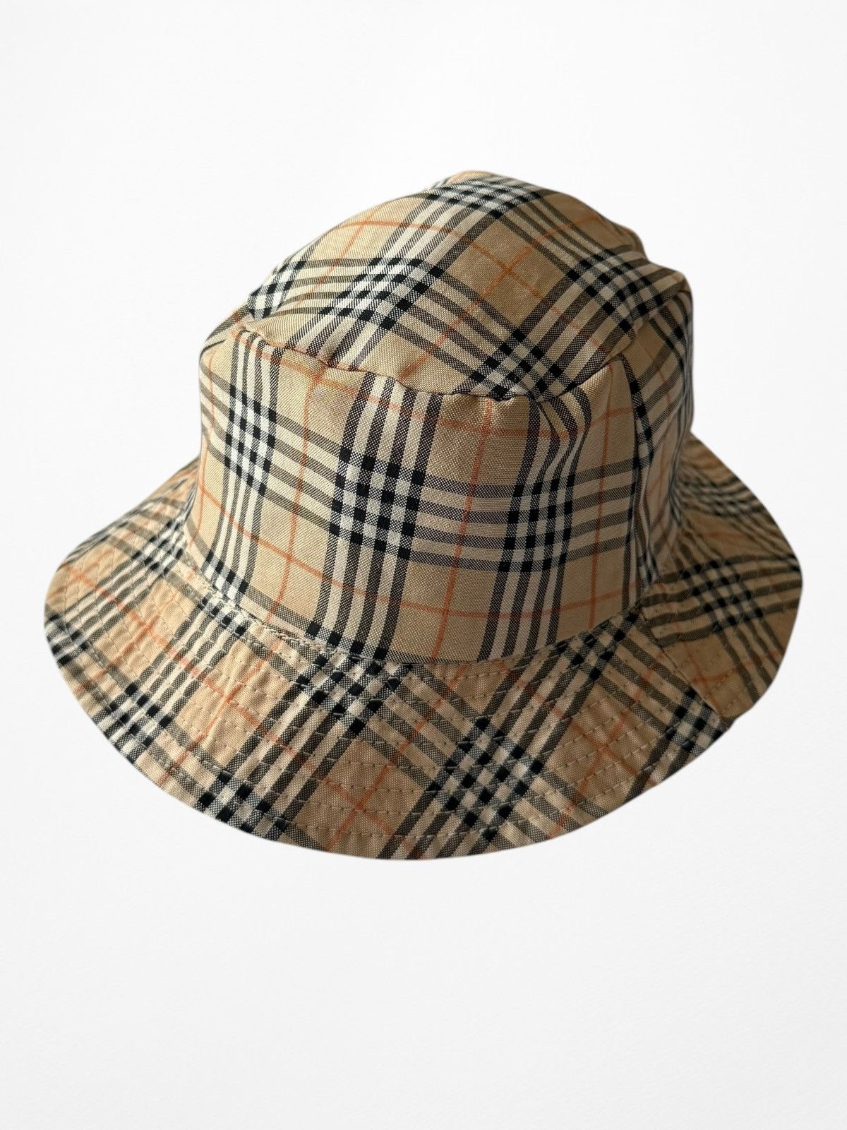 Burberry Burberry London Vintage Nova check reversible bucket hat Size ONE SIZE - 1 Thumbnail