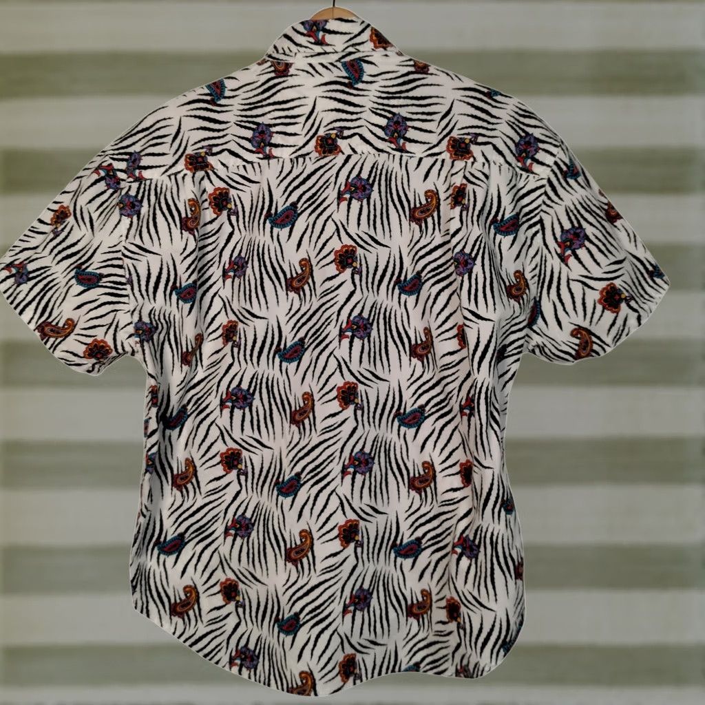 Vintage VINTAGE Khazana Shirt Women Medium Zebra Print Paisley Safari Short Slv Button-Up Collared Cotton Woven 80s 90s Vintage Size M / US 6-8 / IT 42-44 - 1 Thumbnail