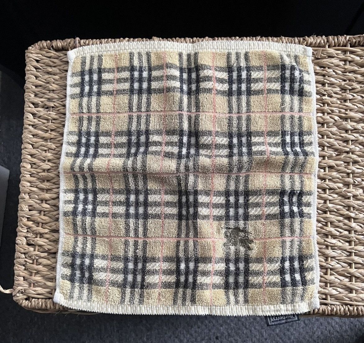 Burberry Burberrys Rag Size ONE SIZE - 1 Thumbnail