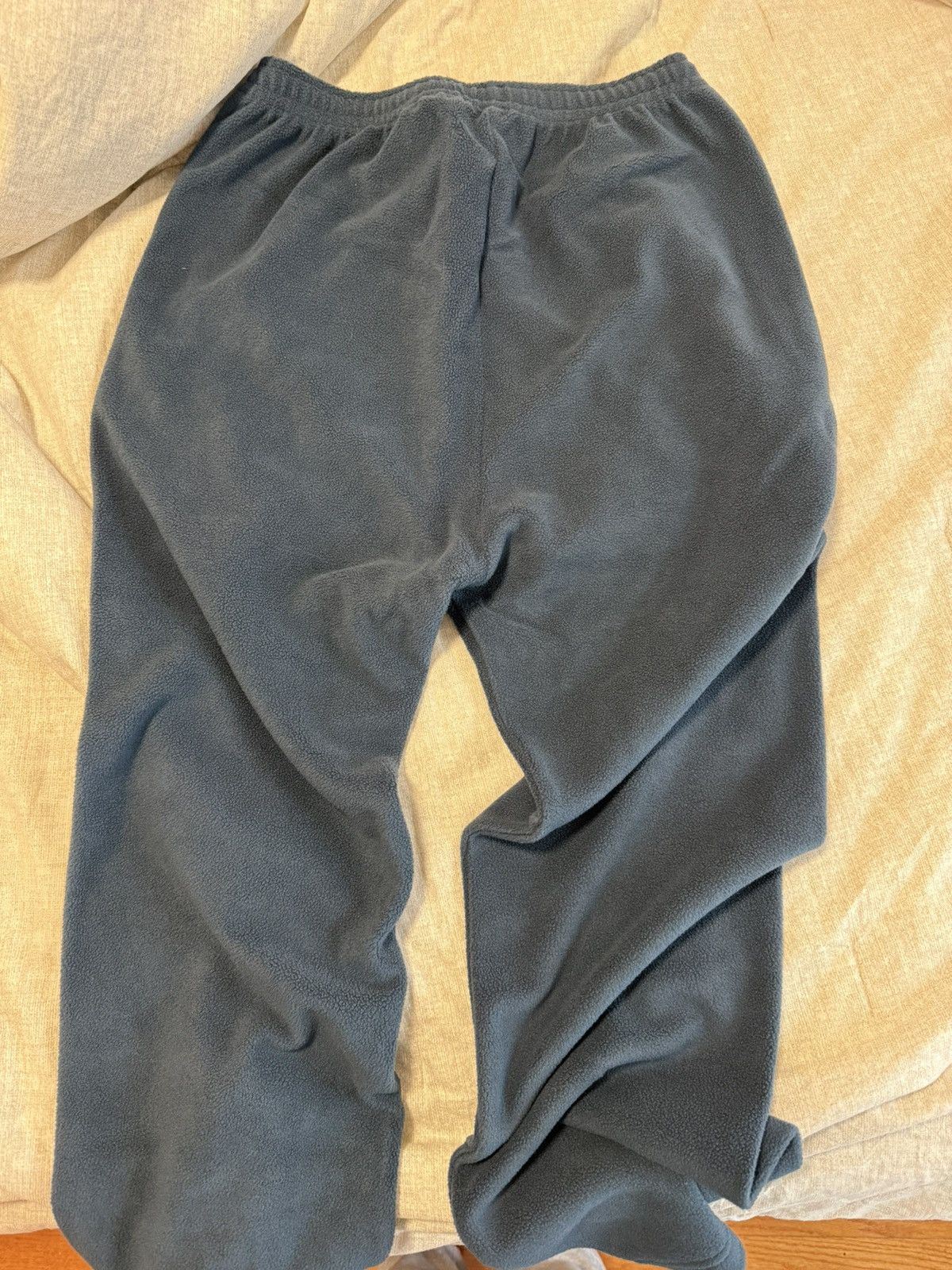 Balenciaga × Gap × Yeezy Yeezy Gap Polar Fleece sweatpants Dark Blue. Medium Size US 32 / EU 48 - 2 Thumbnail