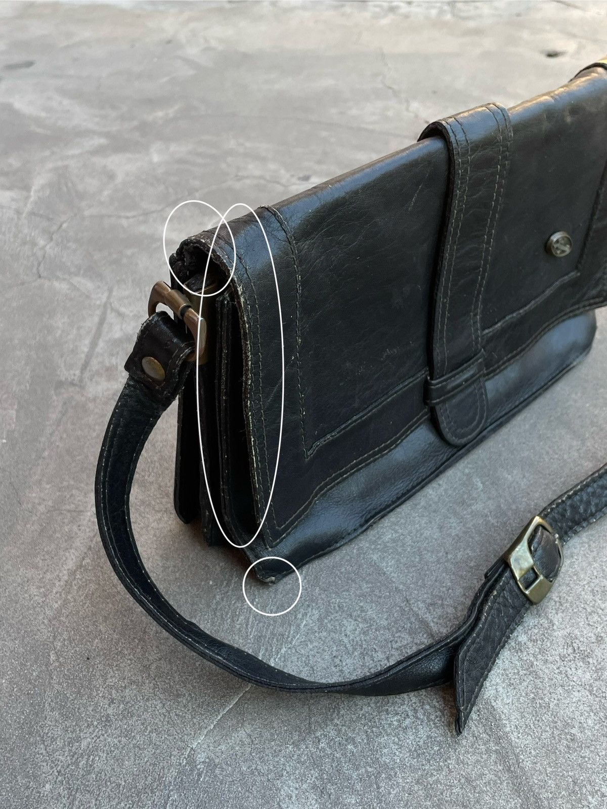Bugatti Saved Bugatti Black Leather Messenger Bag 90s Size ONE SIZE - 13 Thumbnail