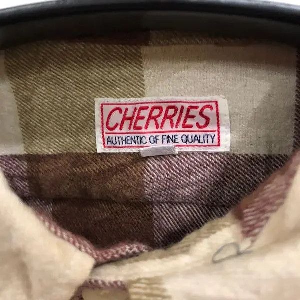Flannel × Vintage Vintage Cherries Plaid Tartan Flannel Shirt 👕 Size US L / EU 52-54 / 3 - 3 Thumbnail