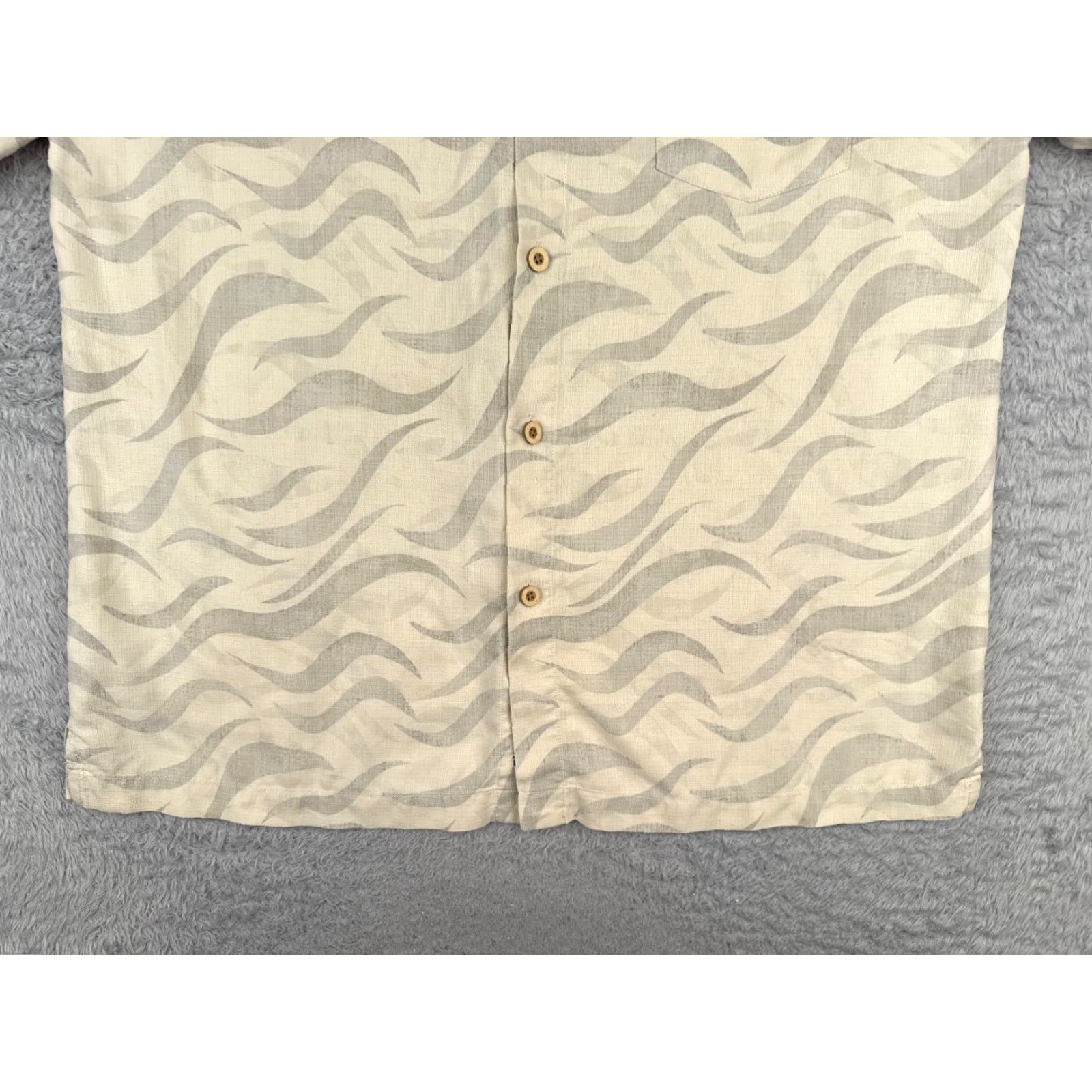 Tommy Bahama Tommy Bahama Shirt Men Large Ivory Gray Waves 100% Silk Button Up Hawaiian Size US L / EU 52-54 / 3 - 5 Thumbnail