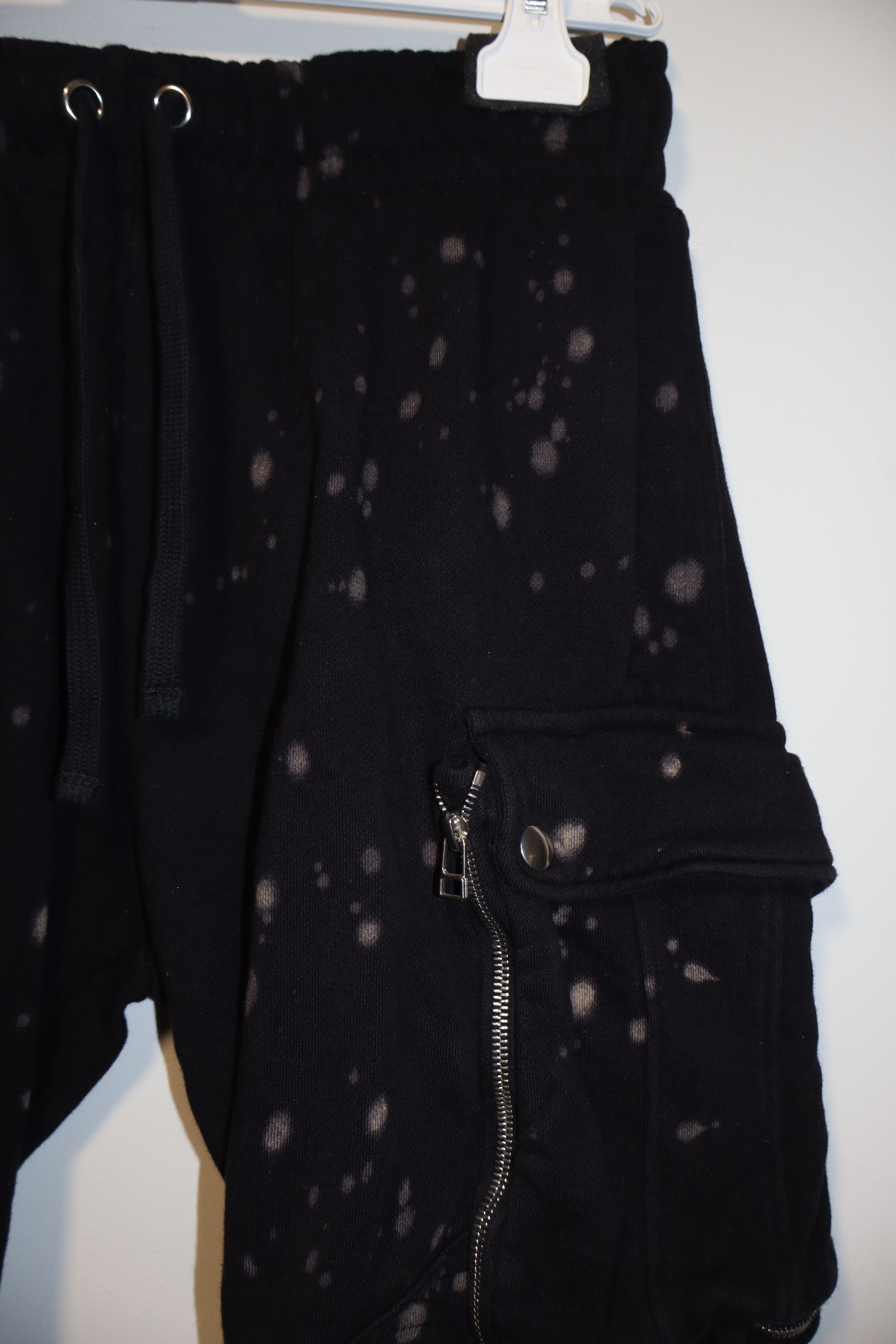 Faith Connexion Bleach cargo shorts Size US 32 / EU 48 - 2 Thumbnail