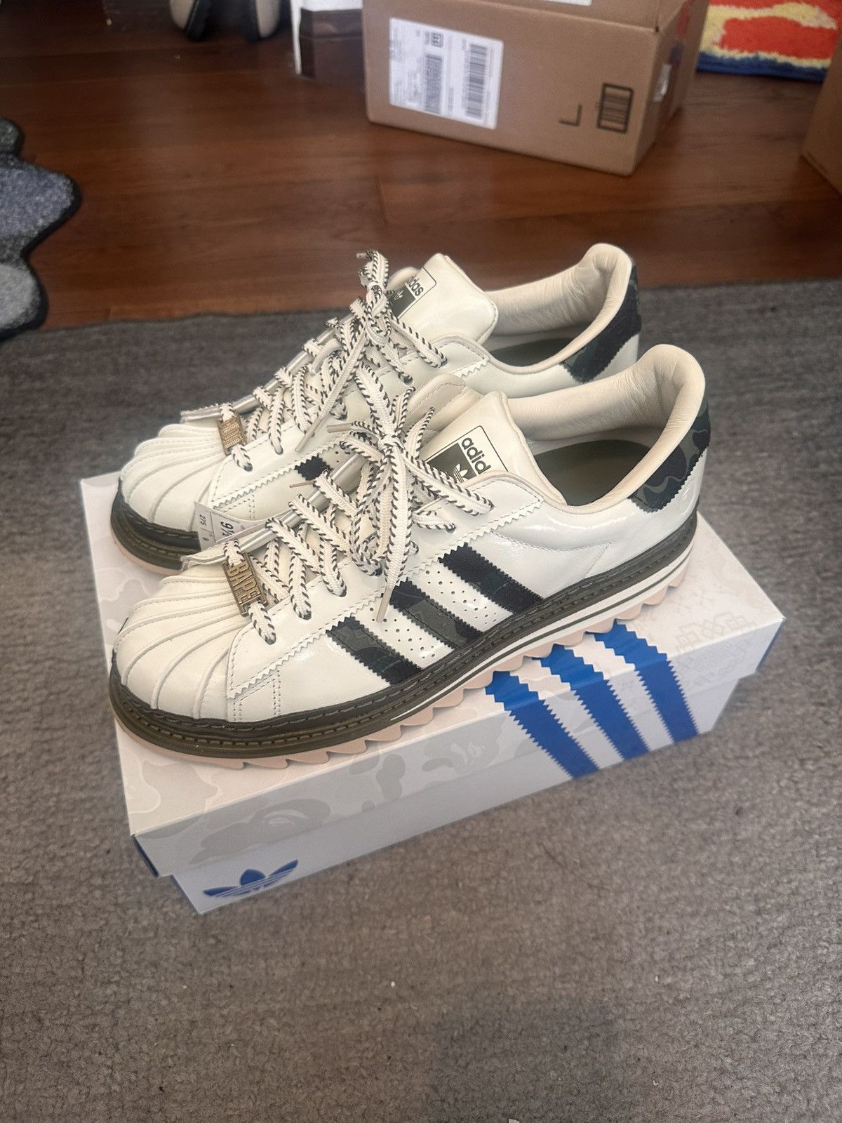 Adidas × Bape Adidas Superstar - CLOT by Edison Chen x Bape Size US 9.5 / EU 42-43 - 1 Thumbnail