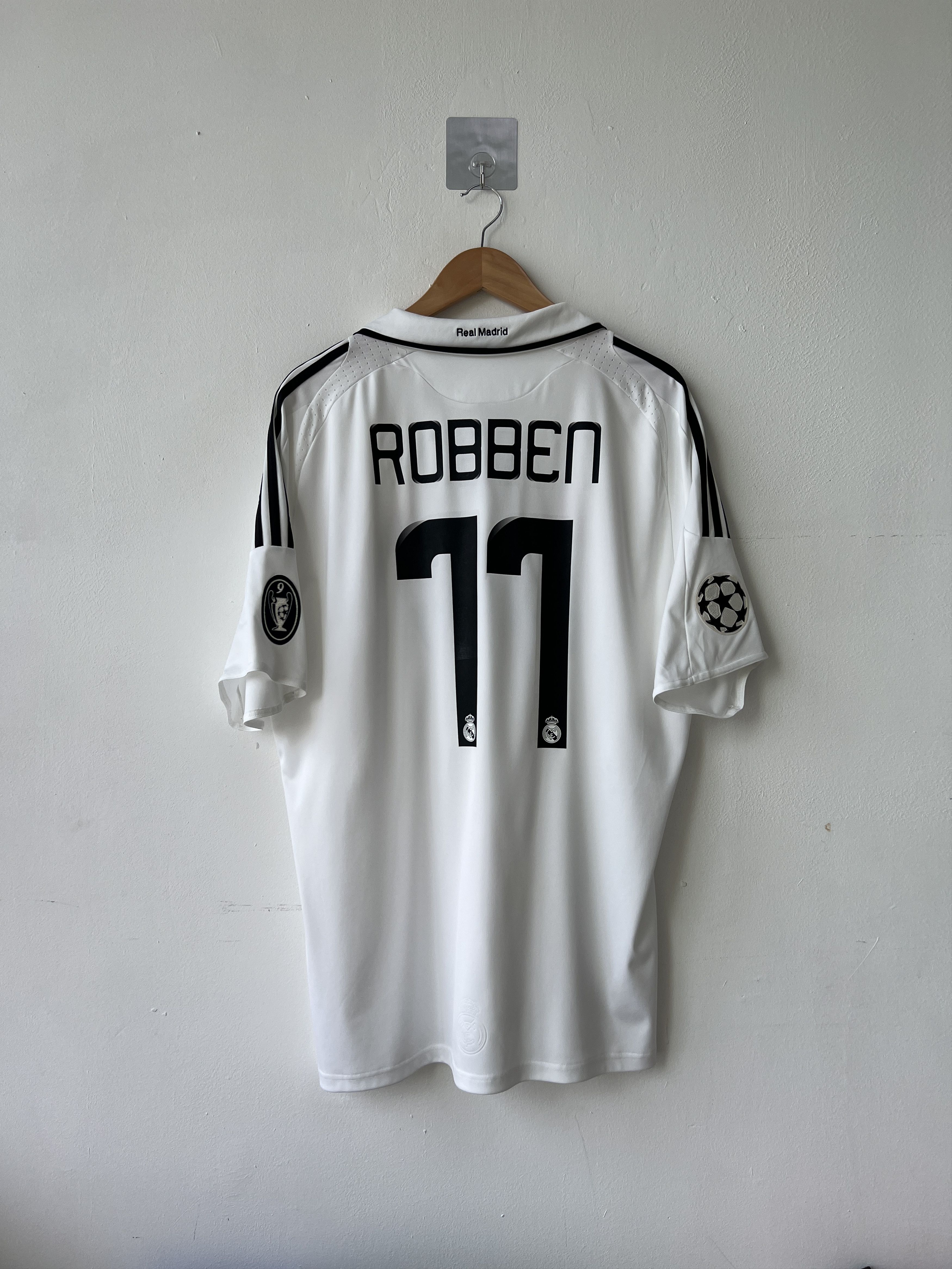 Adidas (XL) Real Madrid 2008-09 Home Kit Robben #11 Size US XL / EU 56 / 4 - 1 Thumbnail