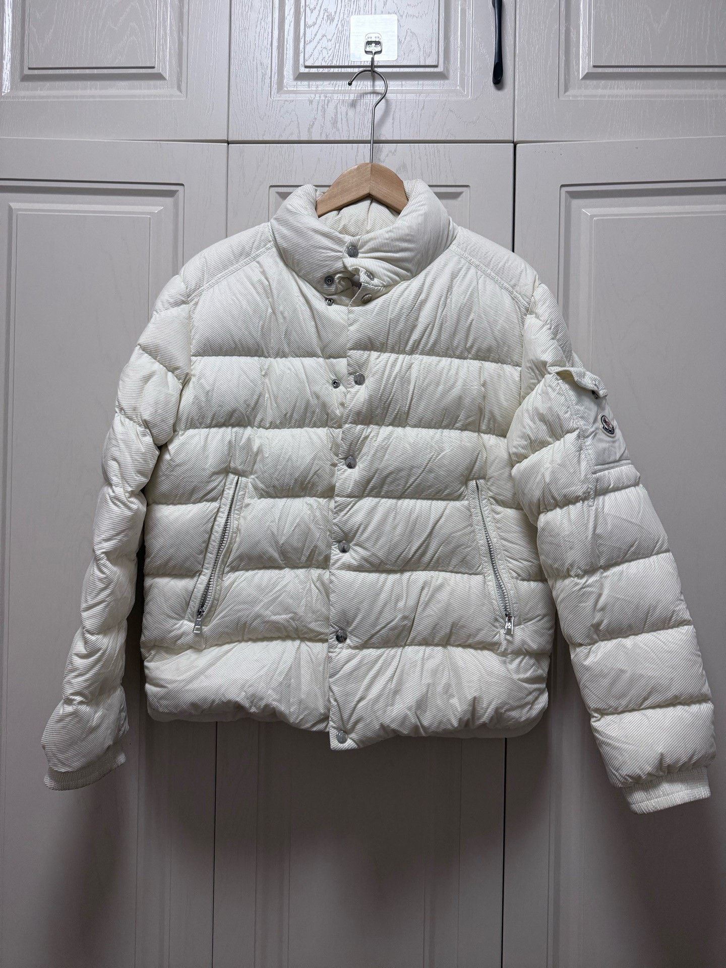 Moncler Moncler Lule Logo High-Neck Down Jacket Size M / US 6-8 / IT 42-44 - 1 Thumbnail