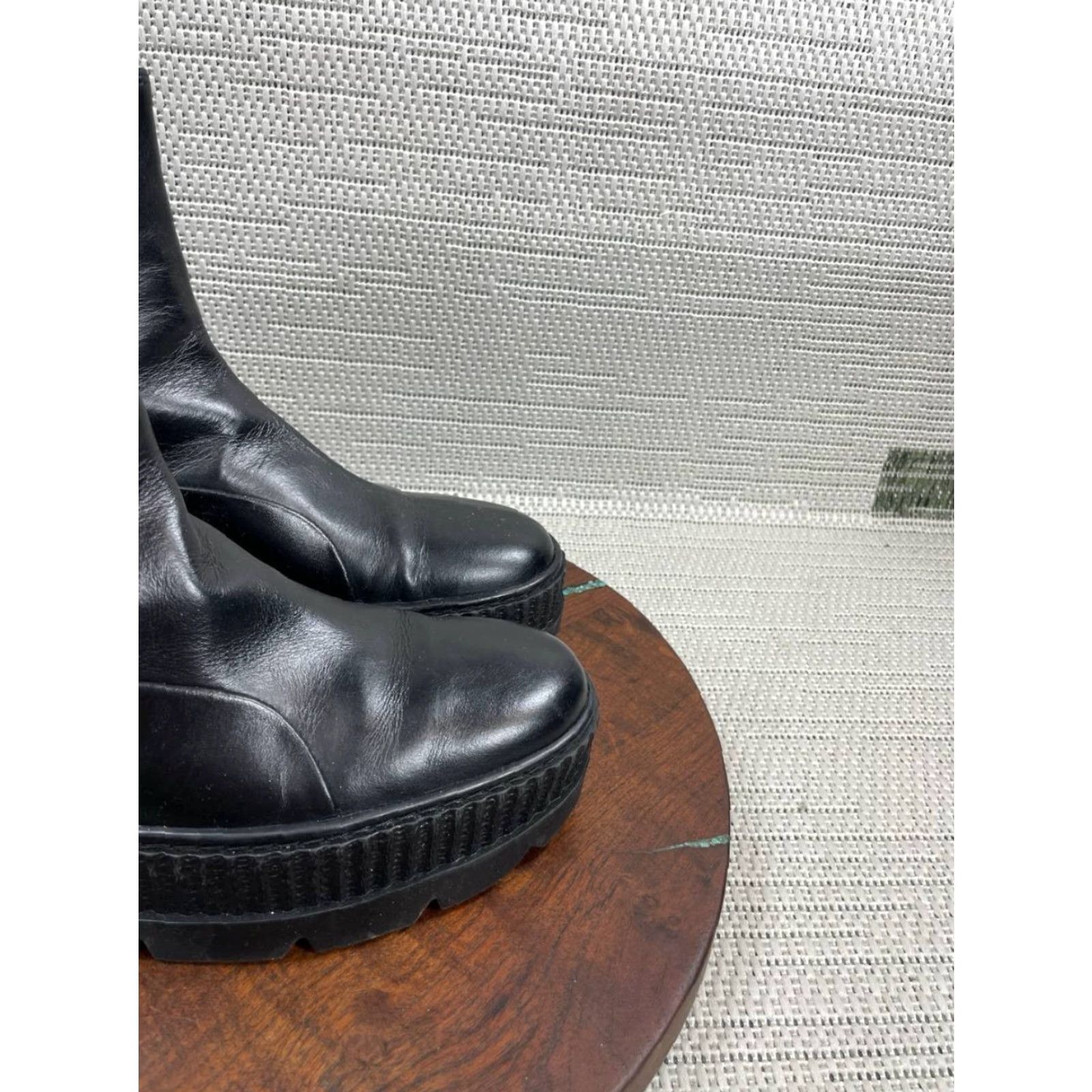 Puma Puma Boots Womens Size 9.5 Us Fenty Chelsea Sneaker Black Leather Ankle Pull On Chelsea Boots Puma x Fenty Womens 9.5 Black Leather Ankle Pull On Size US 10 / IT 40 - 2 Thumbnail