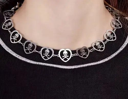 Japanese Brand × Jewelry Retro y2k skull heart shape choker necklace aesthetic Size ONE SIZE - 1 Thumbnail