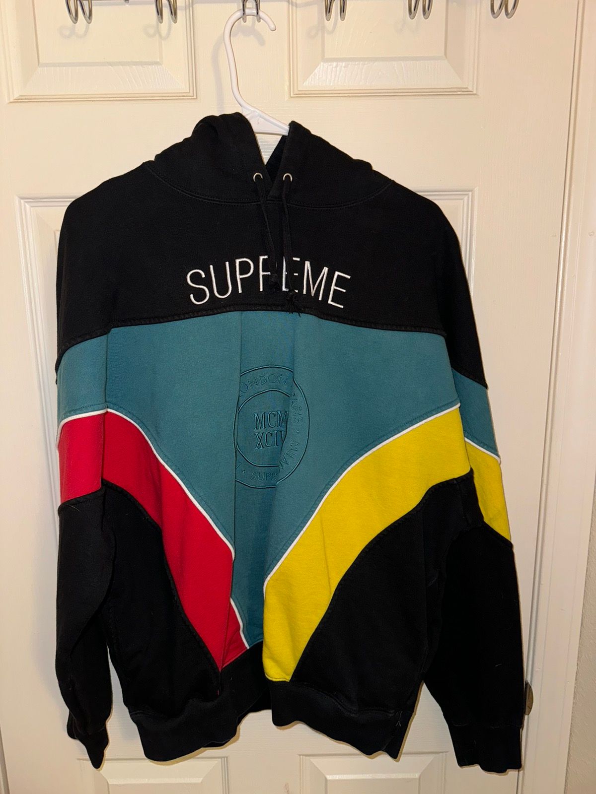 Supreme Supreme Milan Hooded Sweatshirt Size US M / EU 48-50 / 2 - 1 Preview