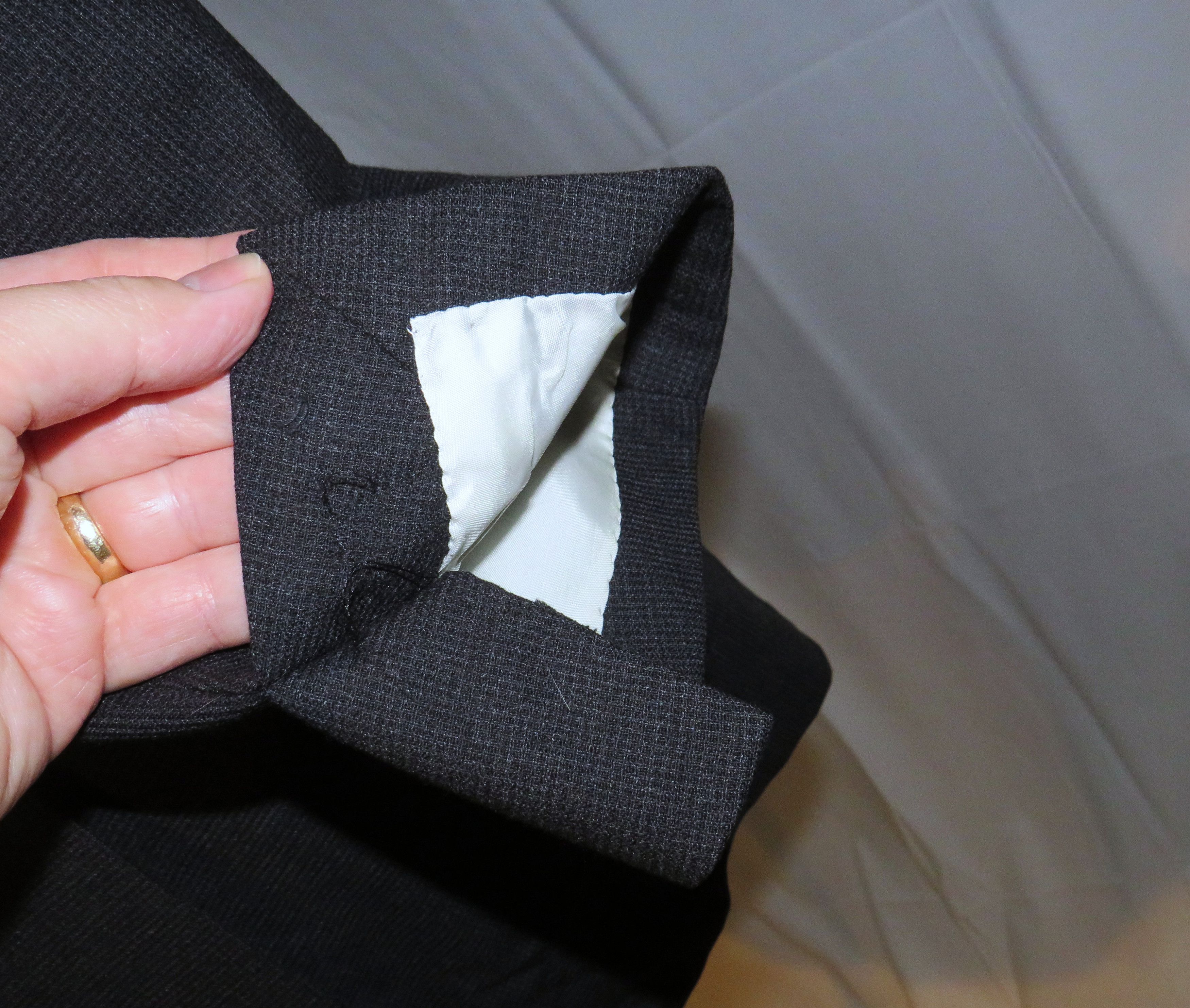 Brioni Nomentano Black & Gray Check Two Button Sport Coat 44L Size 44L - 10 Thumbnail