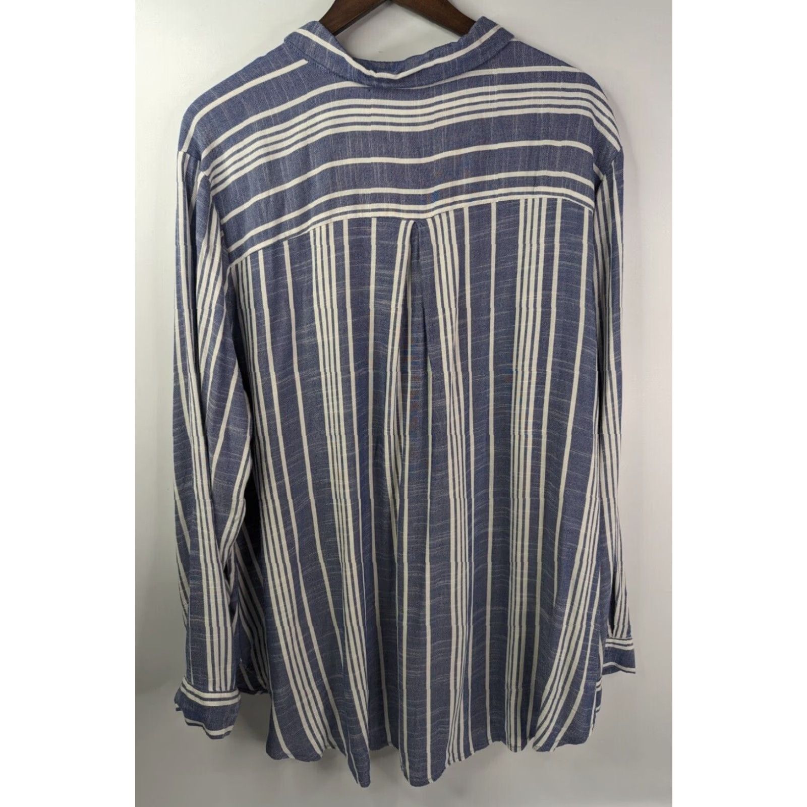 FRED Fred David Blouse Shirt 3X Womens Long Sleeve Striped Blue NWT Rayon Spandex Plus Size Size XXL / US 16-18 / IT 52-54 - 4 Thumbnail