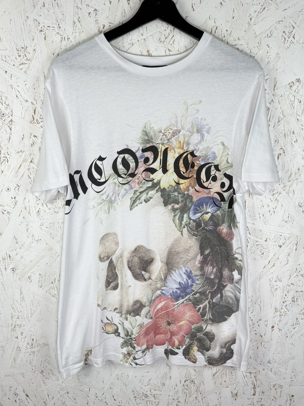 Alexander McQueen Alexander Mcqueen Skull Flowers Floral SS18 T-Shirt Size M / US 6-8 / IT 42-44 - 1 Thumbnail