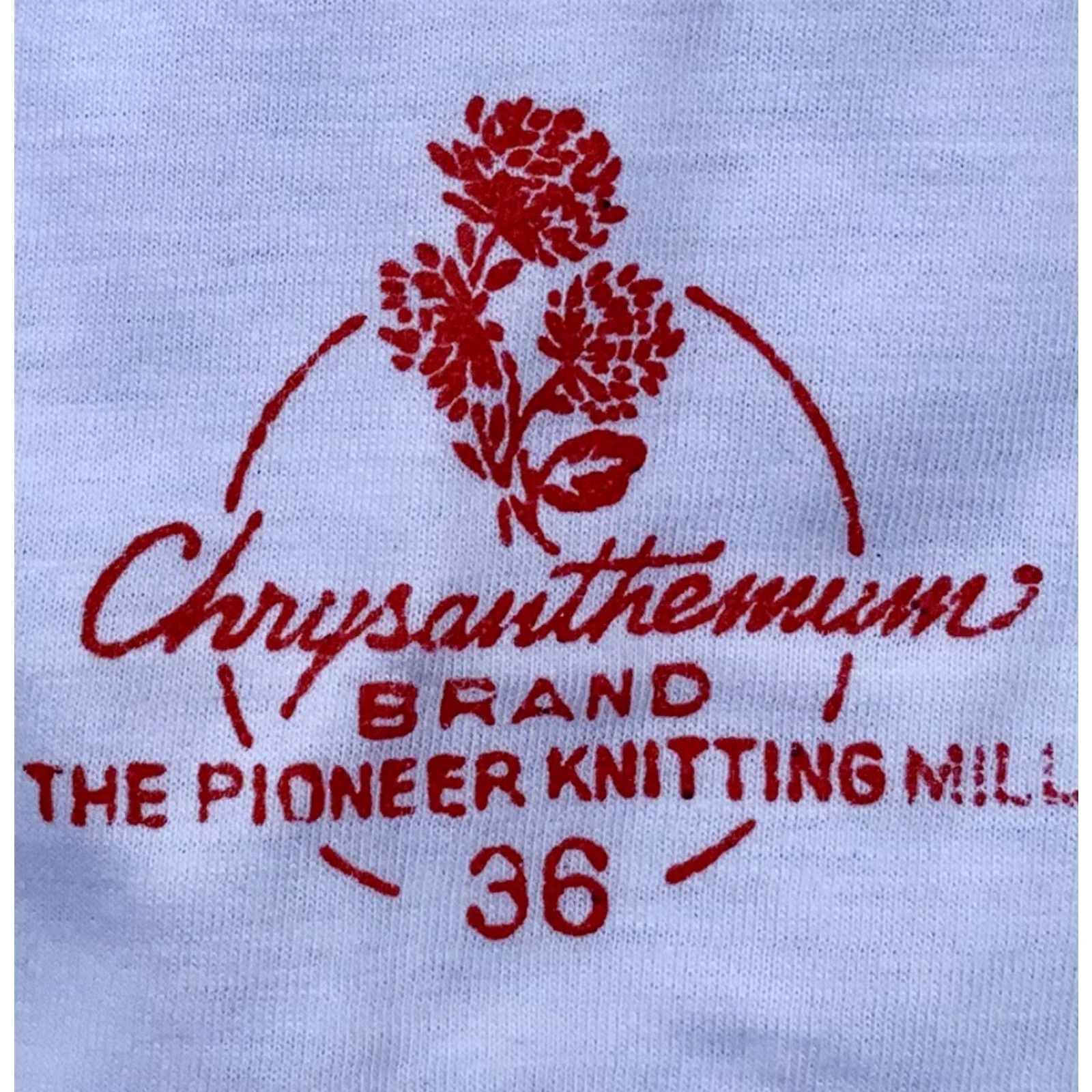 J Brand vintage Chrysanthemum Brand tank top undershirt The Pioneer Knitting Mill 36 Men White Cotton 36 Striped? (note: adjust if necessary) Size US M / EU 48-50 / 2 - 5 Thumbnail