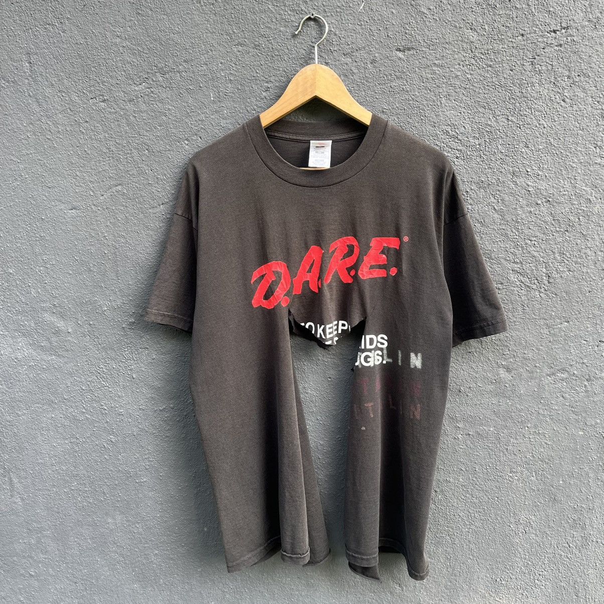 D.A.R.E Thrashed Faded Vintage 1990s DARE Destroyed Look Tee Size US XL / EU 56 / 4 - 1 Thumbnail