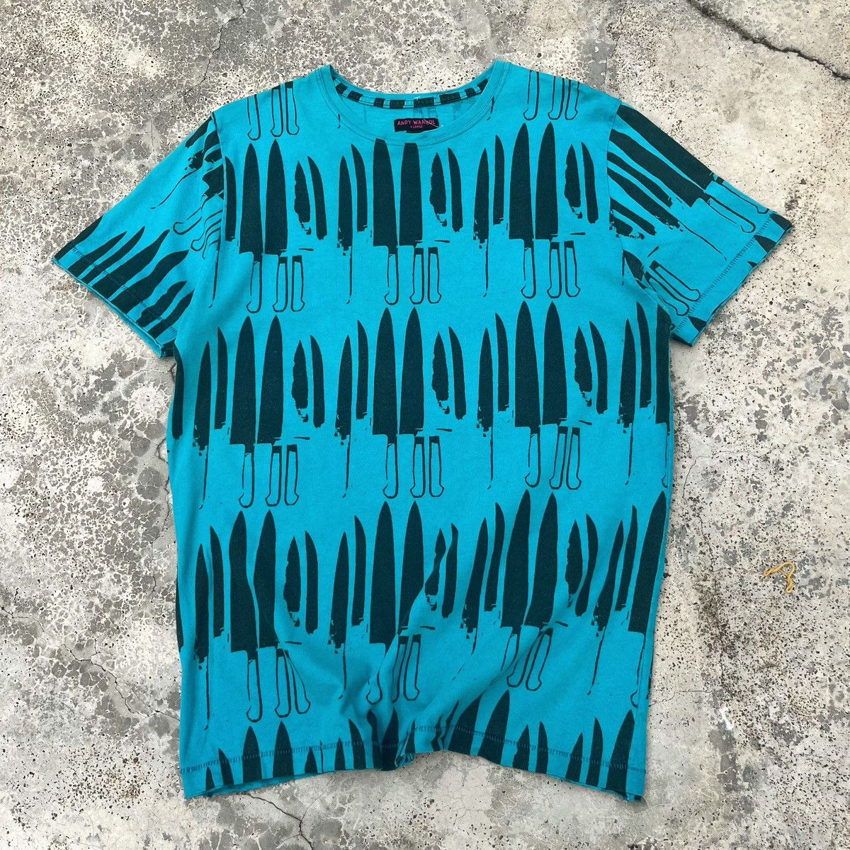 Andy Warhol Vintage Y2K Andy Warhol AOP Art Knives Design Tee Size US M / EU 48-50 / 2 - 1 Thumbnail