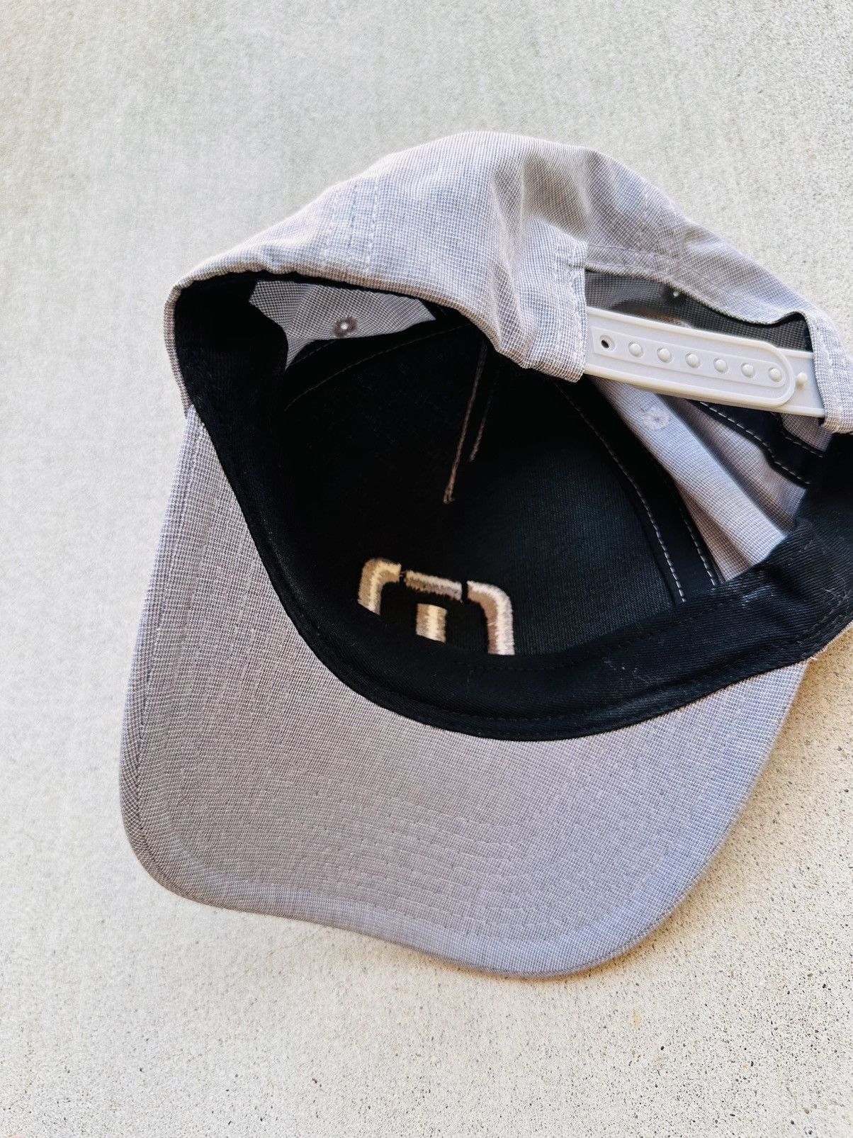 TravisMathew Travis Mathew Golf Hat Gray SnapBack Adjustable Size ONE SIZE - 4 Thumbnail