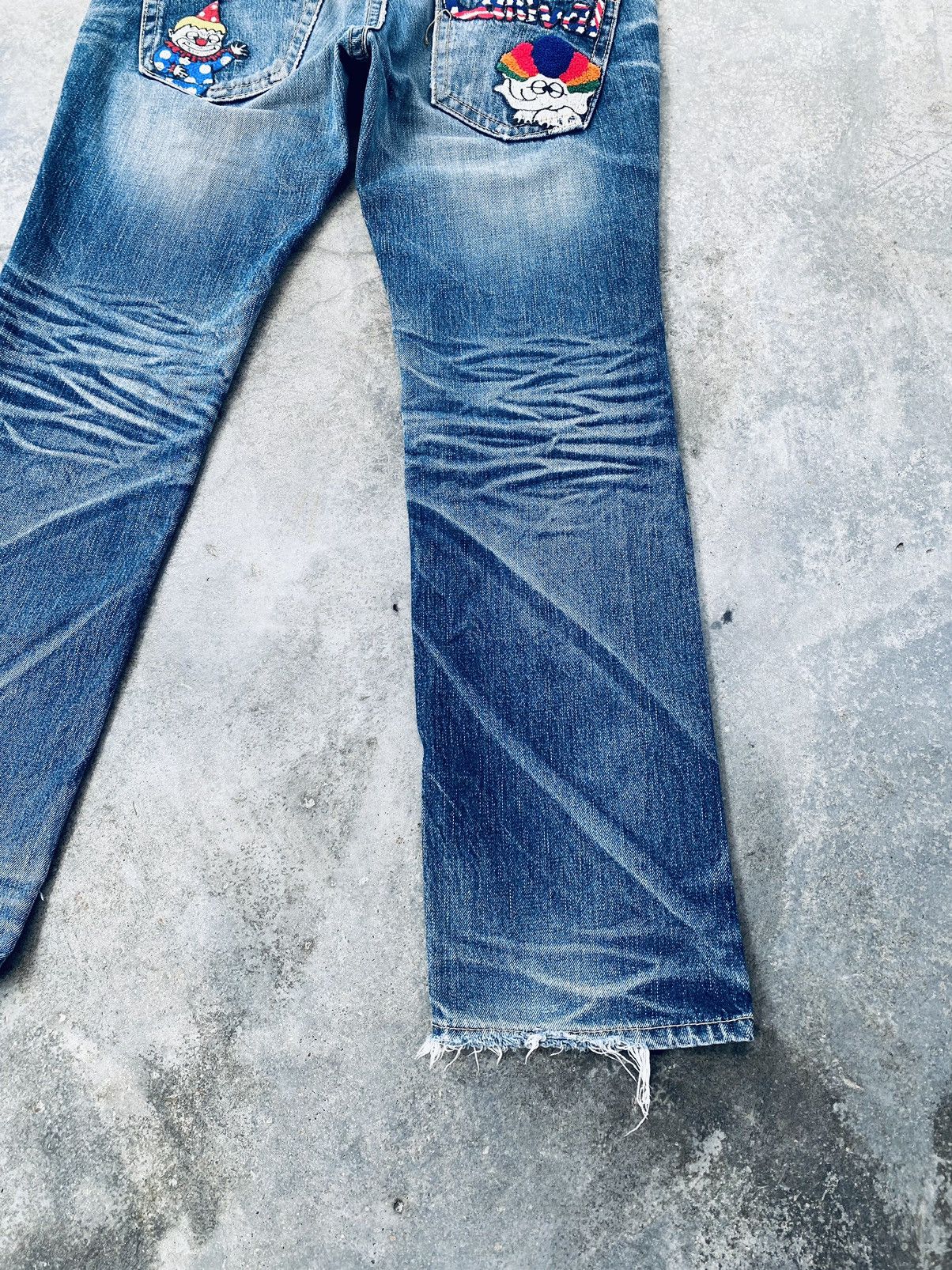 Japanese Brand Vintage Lolita Yoshitomo Nara Art Distressed Denim Pants Size US 34 / EU 50 - 7 Thumbnail