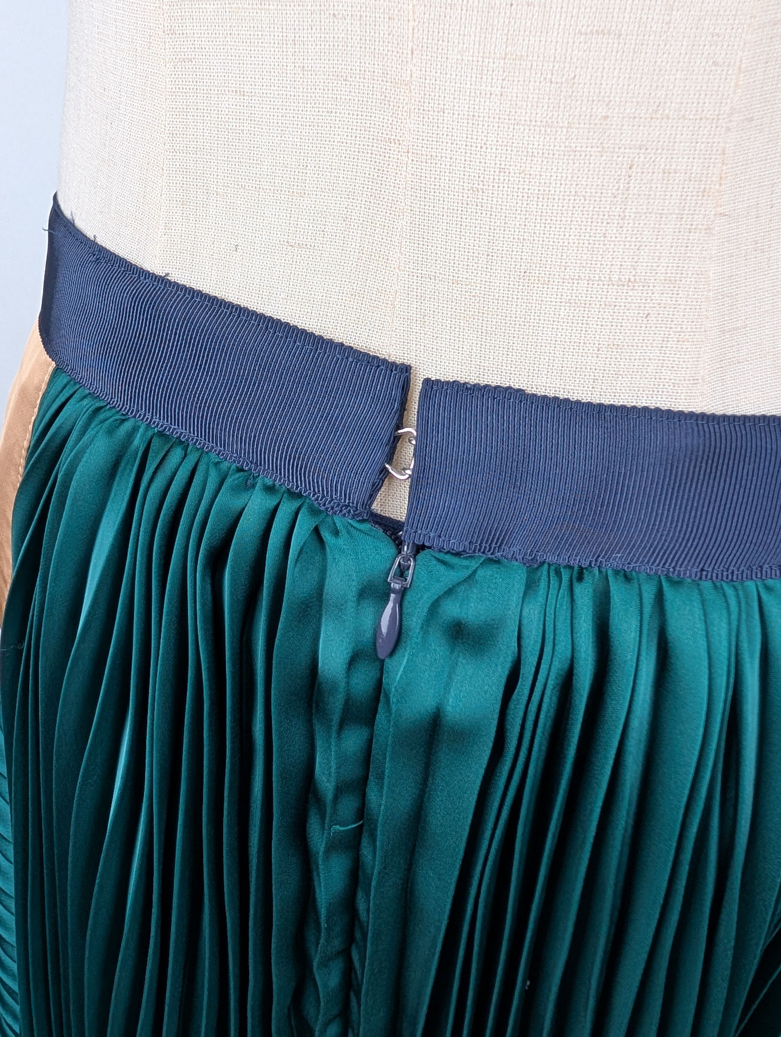 Sacai Sacai Green Sheer Pleated Midi Skirt Size 26" / US 2 / IT 38 - 5 Thumbnail