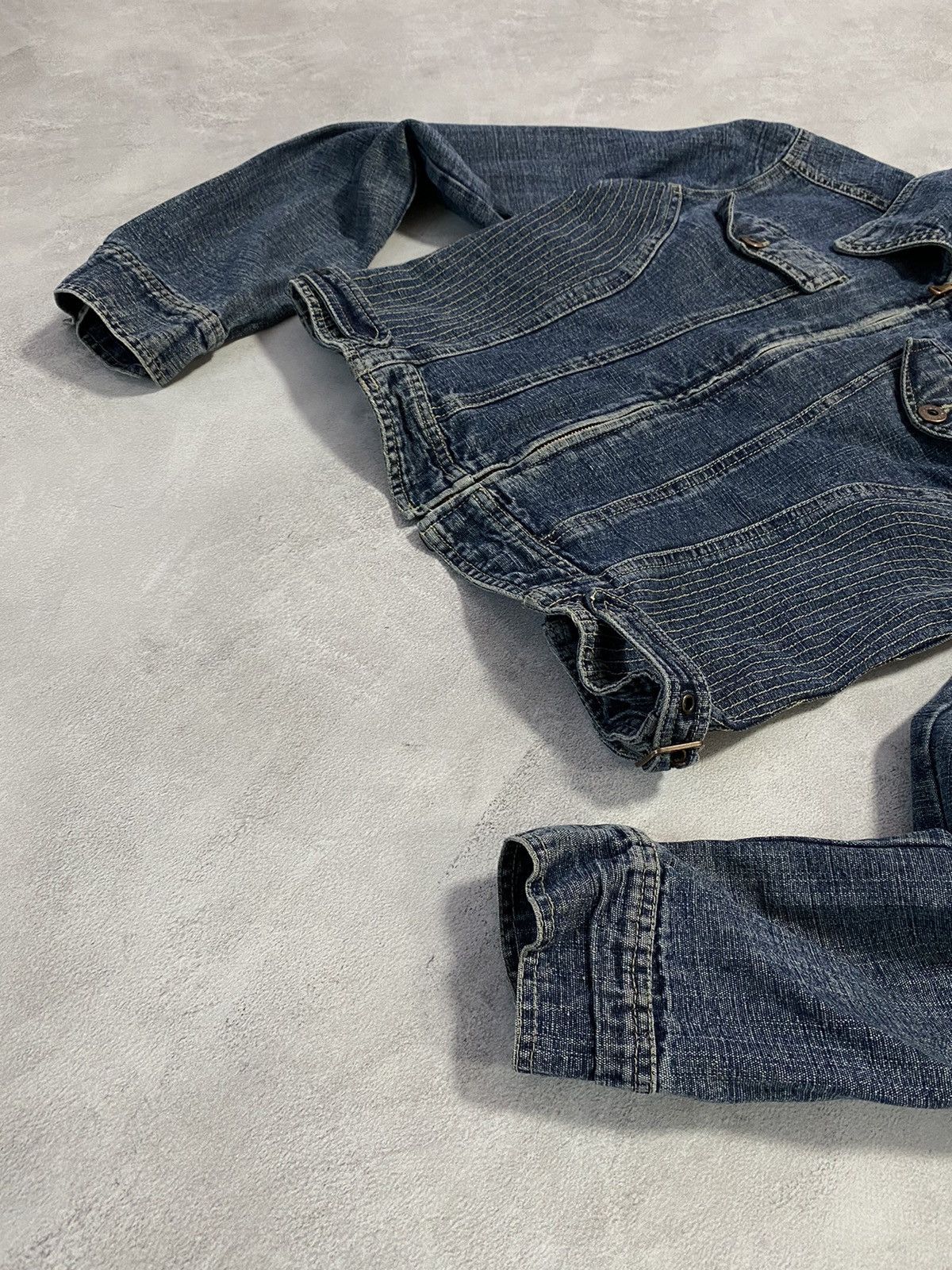 Dolce & Gabbana 🤩 Vintage 2000s Denim Jeans Trucker Jacket Dolce Gabbana D&G Size S / US 4 / IT 40 - 4 Thumbnail