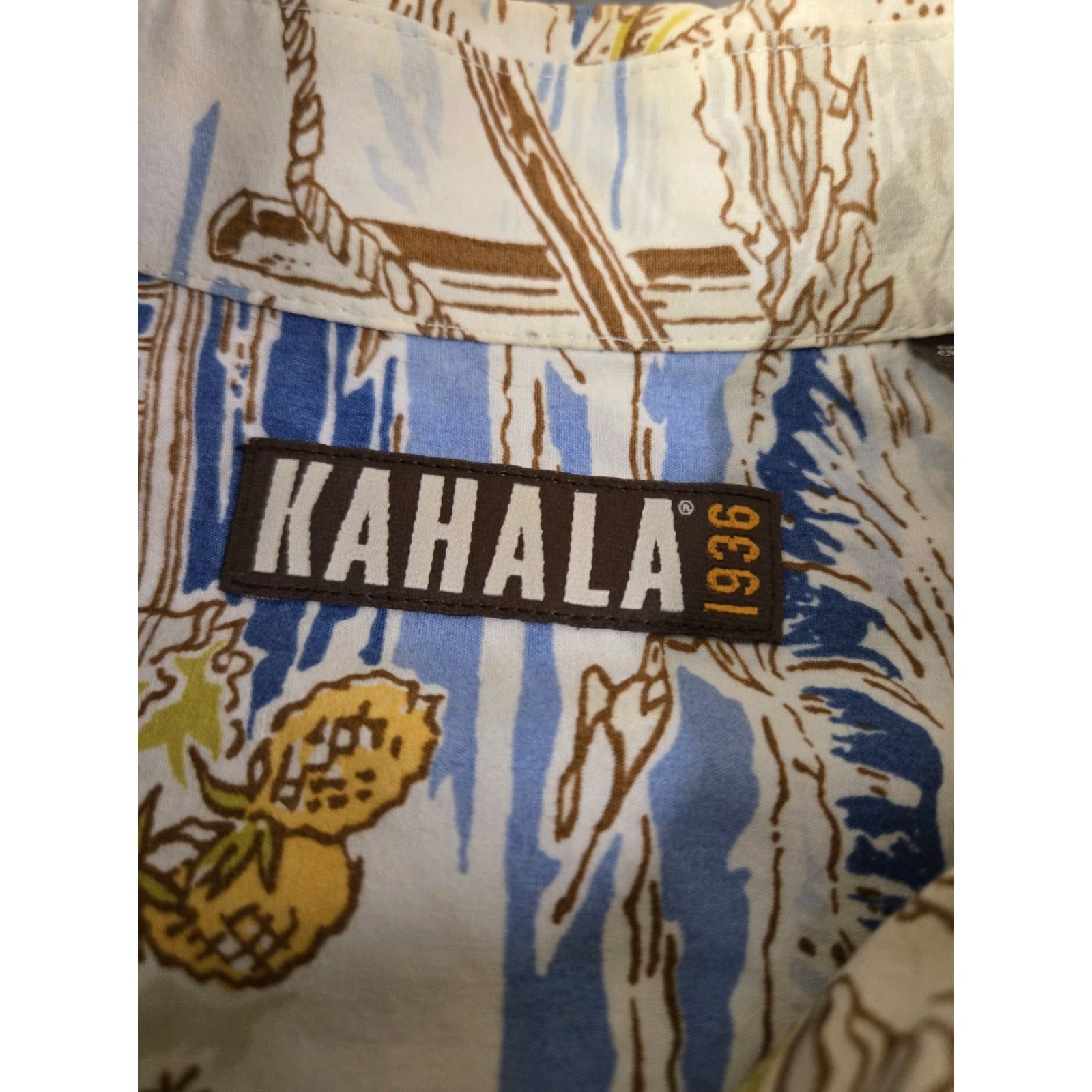 Vintage VINTAGE Kahala Shirt Mens Large White Blue Hawaiian Aloha Button Up Pineapple Print USA Size US L / EU 52-54 / 3 - 4 Thumbnail