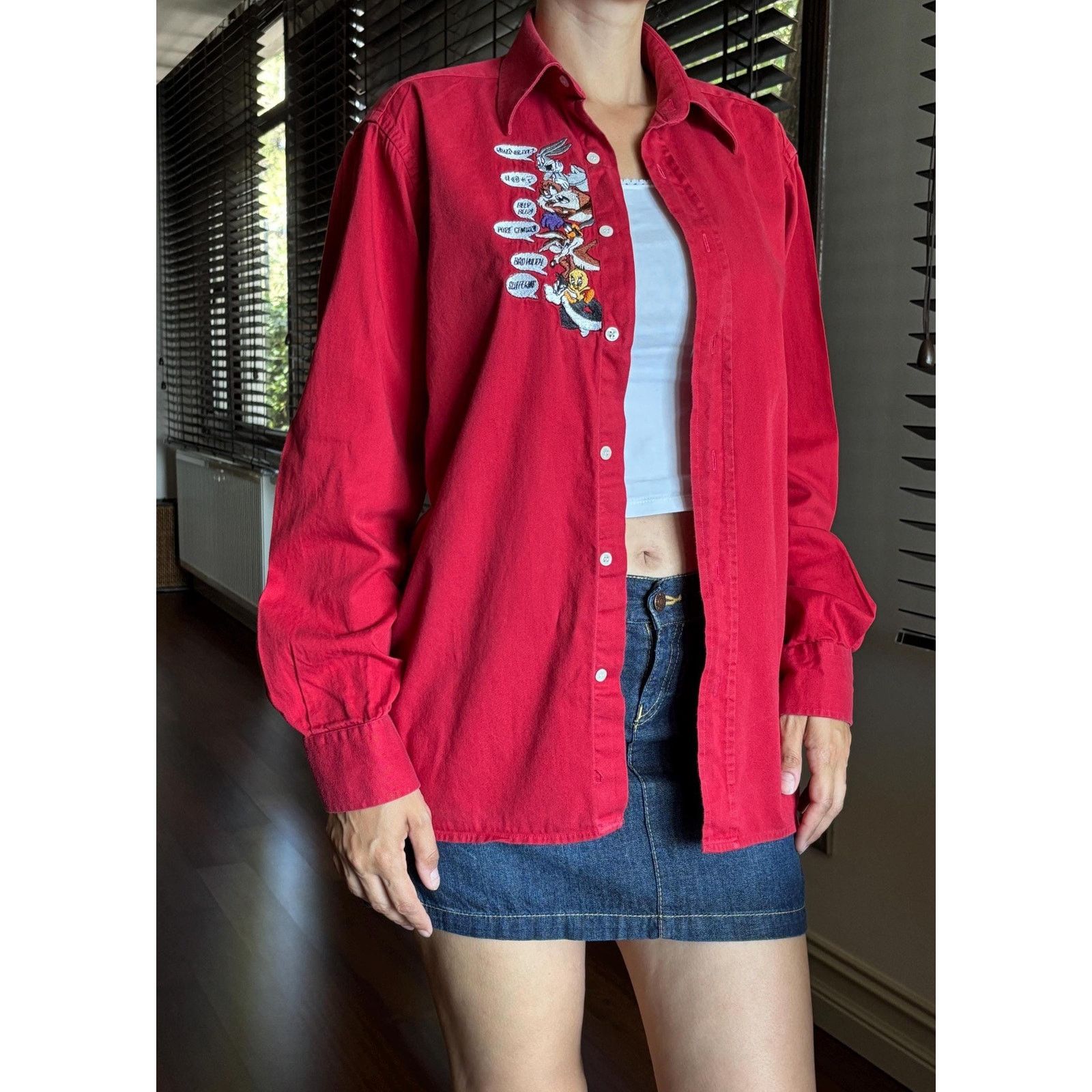 Warner Bros Warner Bros Looney Tunes Red Shirt Studio Store Embroidered Size US S / EU 44-46 / 1 - 2 Thumbnail