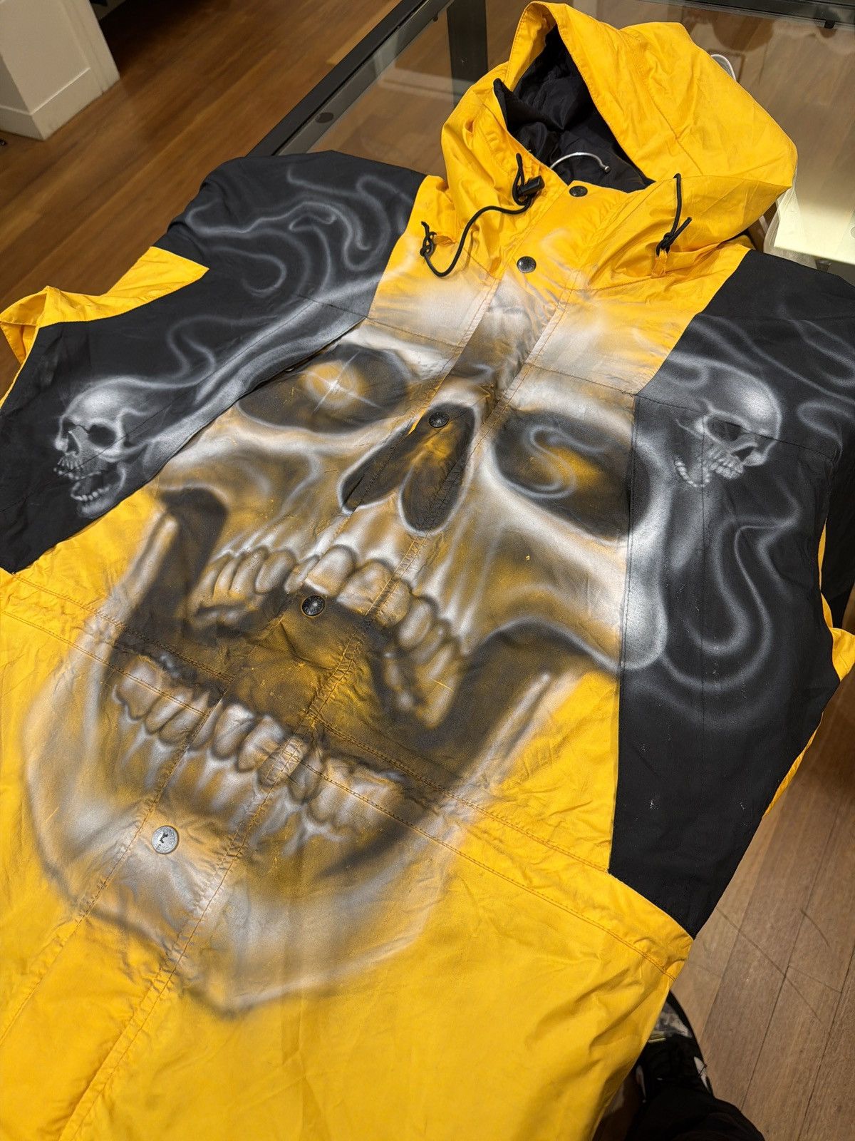 The North Face Awake NY x STFU x The North Face ‘Head Crack’ Airbrush Coat Size US L / EU 52-54 / 3 - 3 Thumbnail