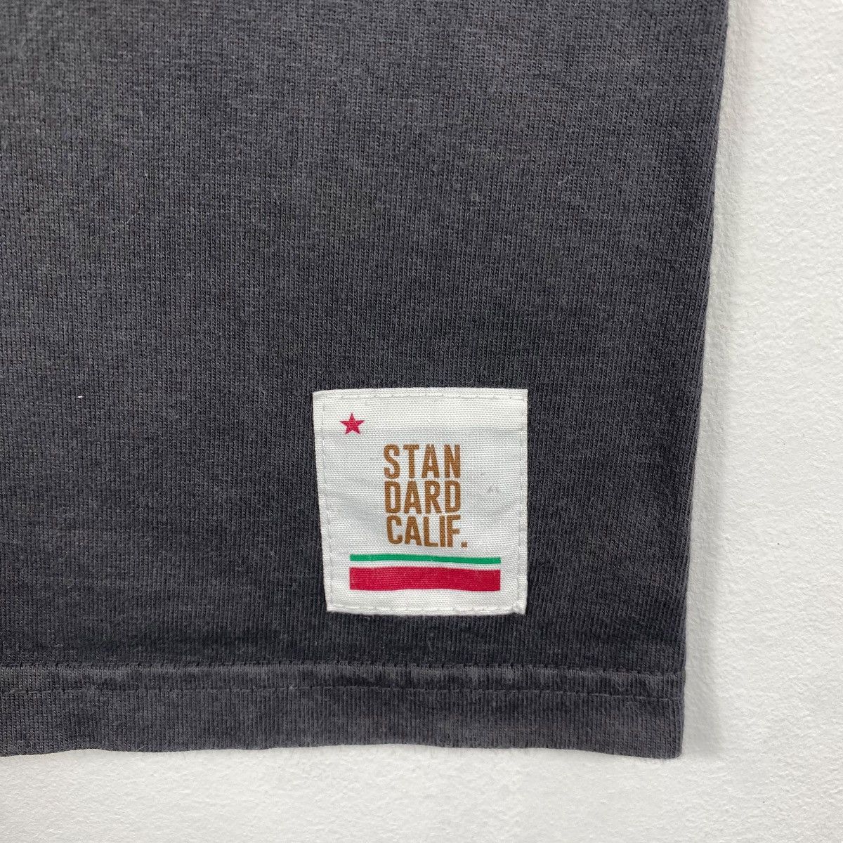 Japanese Brand Japanese Brand CALIF BLACK WOLF Sunfaded Heavy Cotton Tee Size US L / EU 52-54 / 3 - 5 Thumbnail