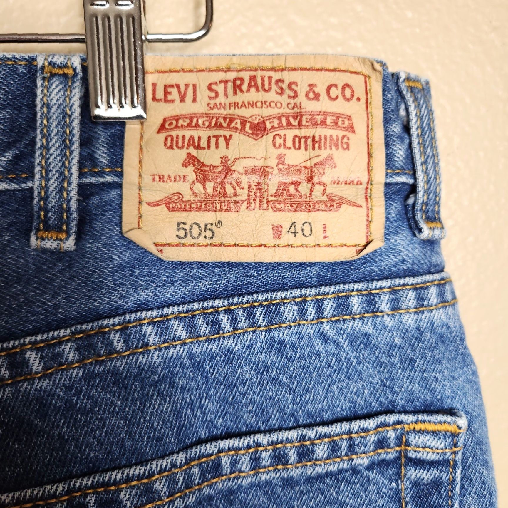Levi's VINTAGE Levi's Mens Bermuda 90s 505 Jorts Jean Shorts 40 Blue Cotton Zip Fly 5-Pocket Mens Regular Classic Casual Summer 90s Theme Size US 40 / EU 56 - 6 Thumbnail