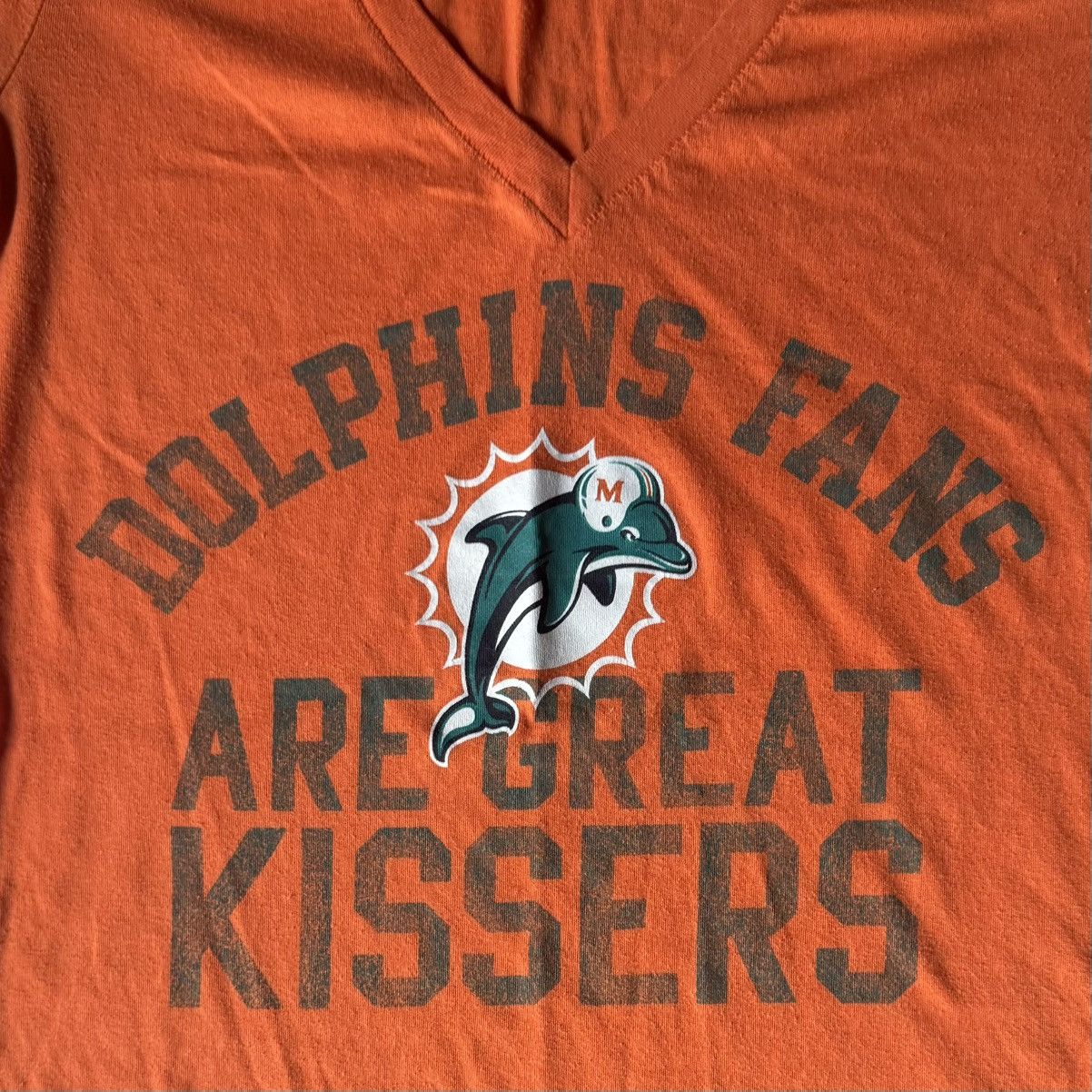 Pink × Victoria's Secret × Vintage Pink x NFL x 5th & Ocean, Retro, Dolphins’ Fan V-Neck Tee Size L / US 10 / IT 46 - 5 Thumbnail