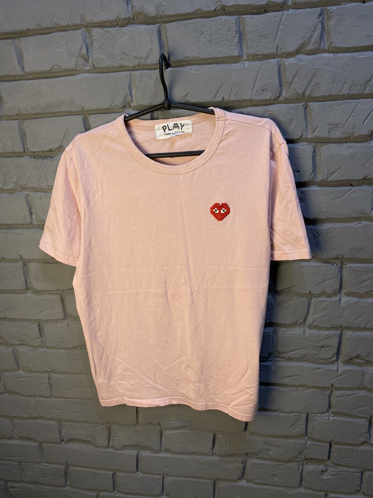 Comme des Garcons × Vintage com de garcons pixel logo crew neck Pink T-shirt Sz M Size US M / EU 48-50 / 2 - 1 Thumbnail