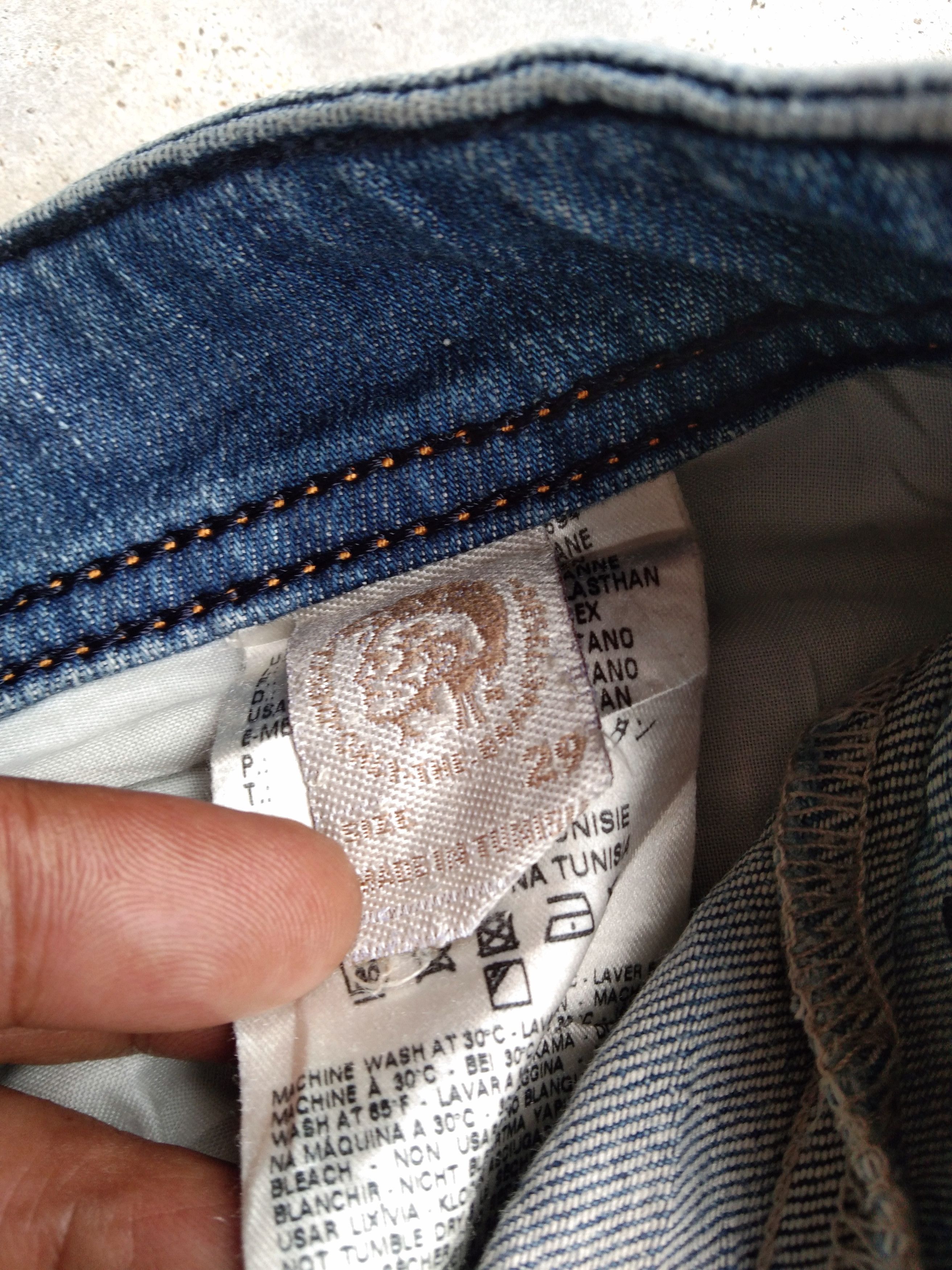 Diesel Vintage Diesel Distressed Jeans 30x33 Size US 30 / EU 46 - 9 Thumbnail