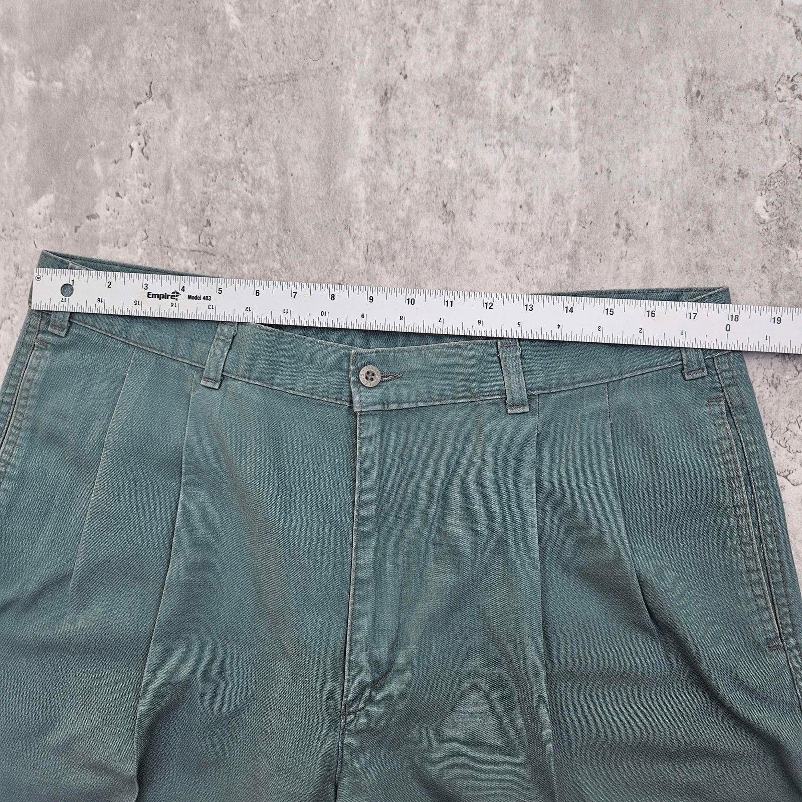 Dockers Vintage Dockers Chinos Made in USA Khaki Pants - 36 x 30 Size US 36 / EU 52 - 5 Thumbnail