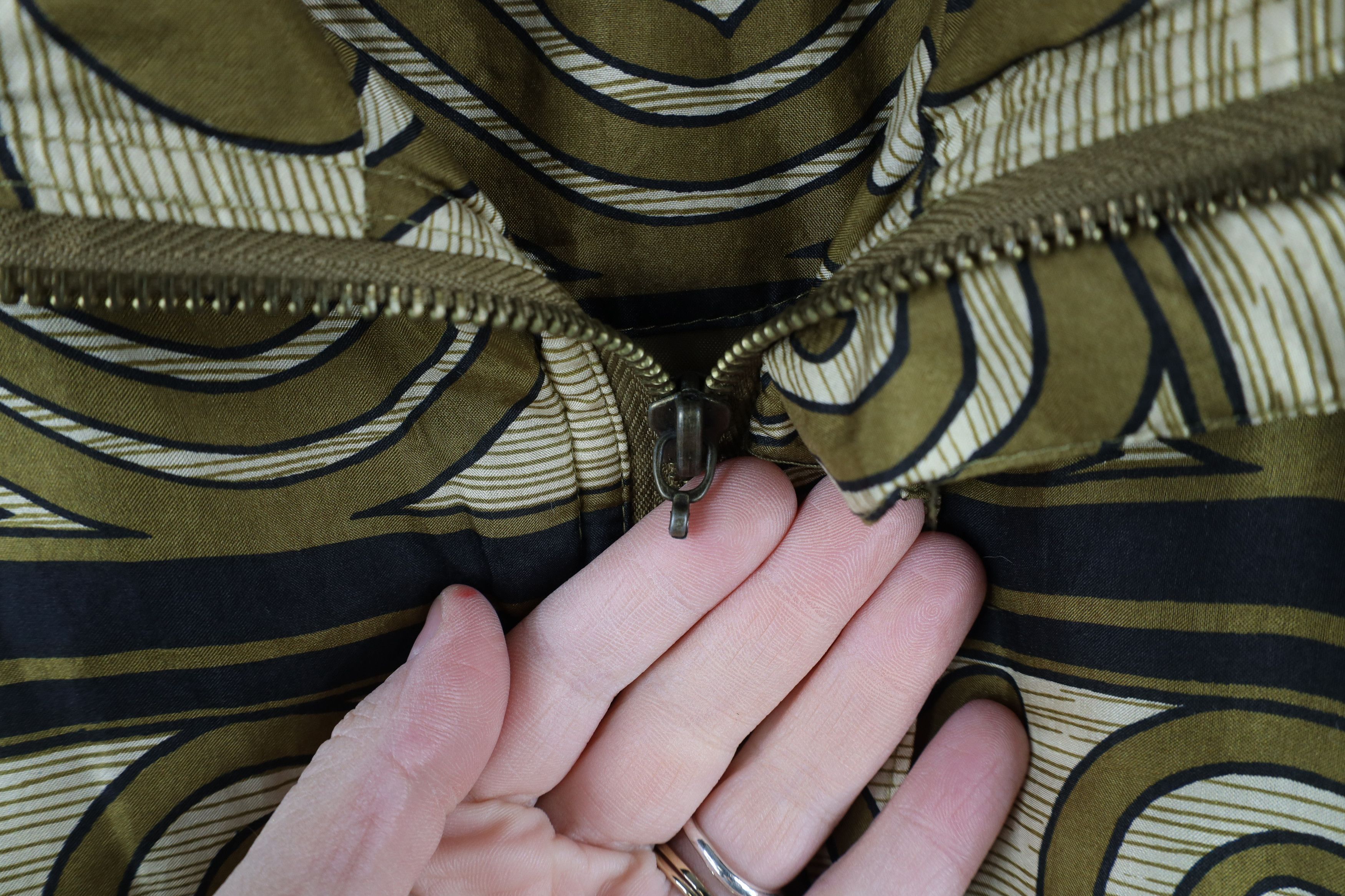 Vintage Vintage 90s Streetwear Striped Silk Bomber Jacket Gold Size M / US 6-8 / IT 42-44 - 7 Thumbnail