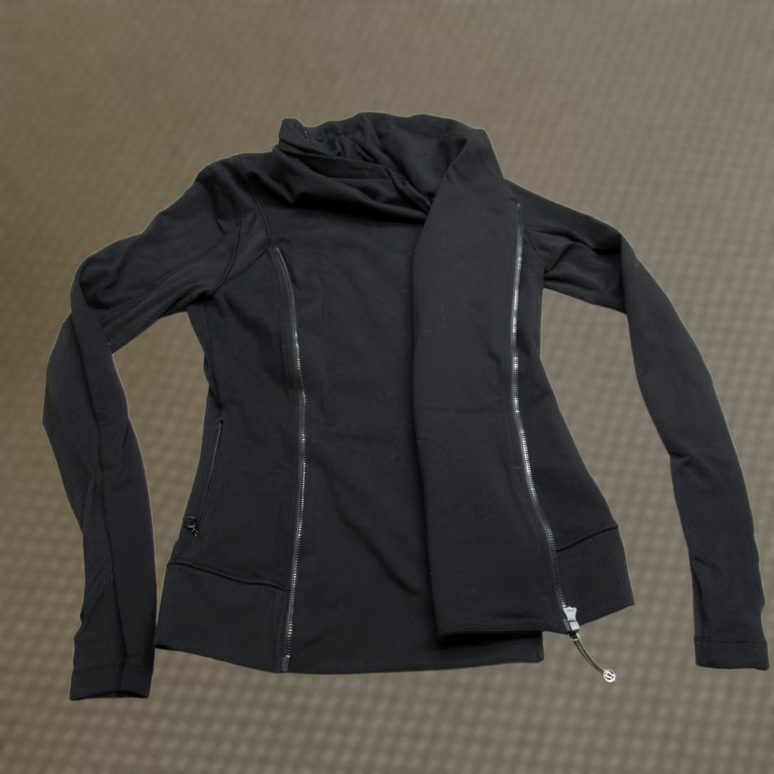 Lululemon Lululemon Jacket Womens 8 Black Bhakti Yoga Track Jog Run Gym Running Wicking Size M / US 6-8 / IT 42-44 - 1 Thumbnail
