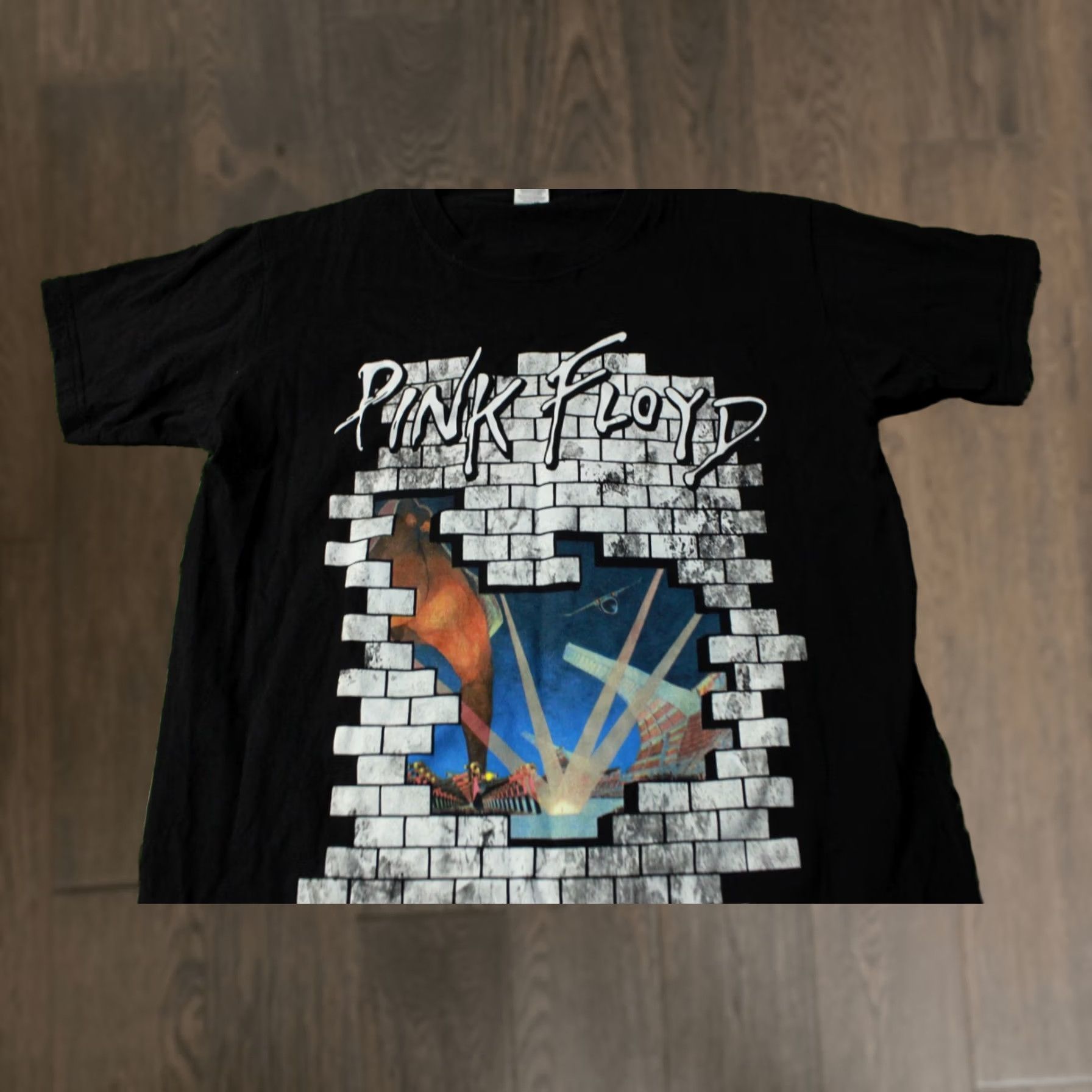 Fruit Of The Loom Nike Pink Floyd The Wall Shirt Mens S Black 100% Cotton Short Sleeve Tee Logo Rock Band Jersey FRUIT OF THE LOOM Size US S / EU 44-46 / 1 - 1 Thumbnail