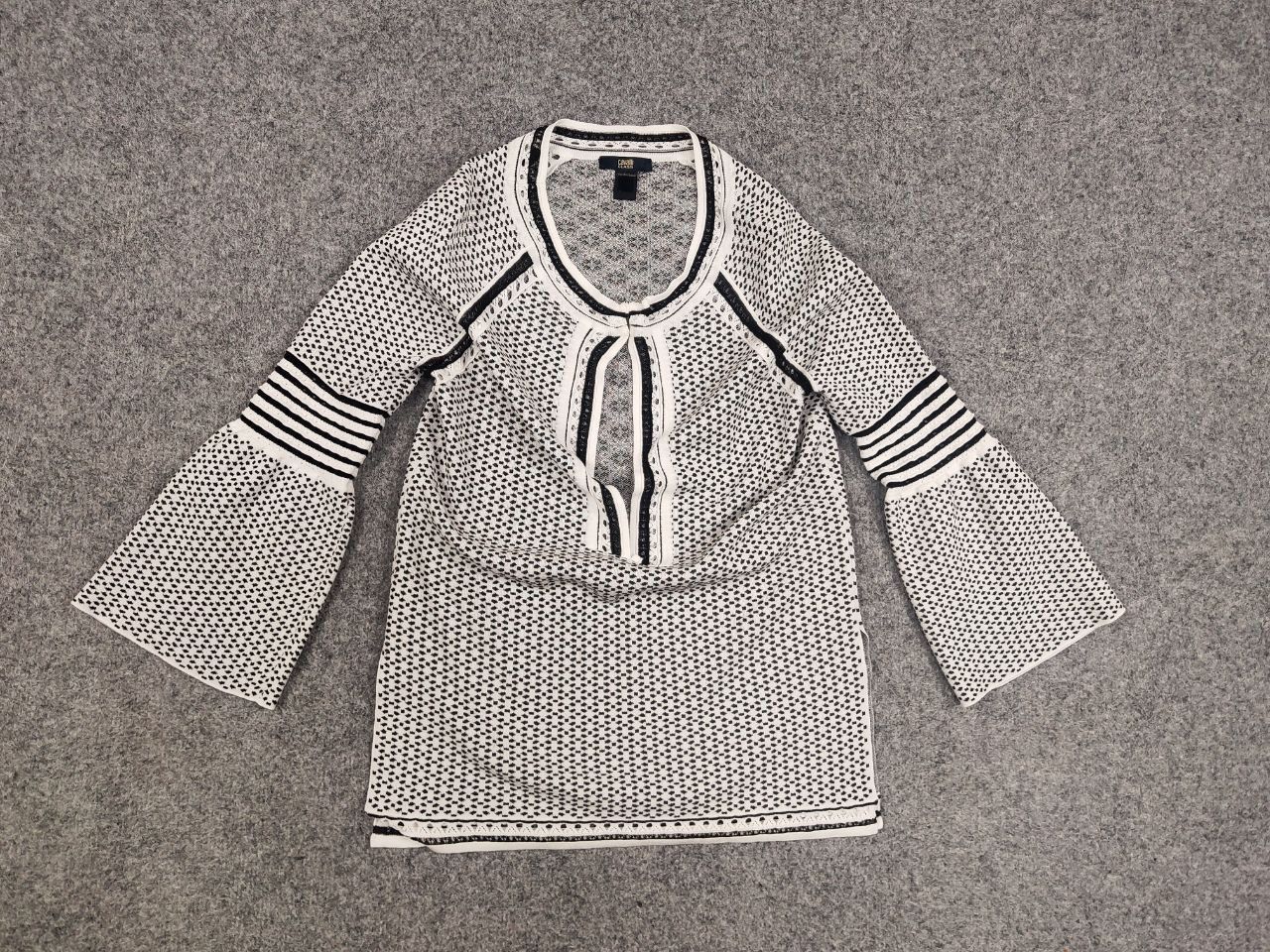 Roberto Cavalli Roberto Cavalli Slass Textured cut-out Sweater wide sleeve Size M / US 6-8 / IT 42-44 - 11 Thumbnail