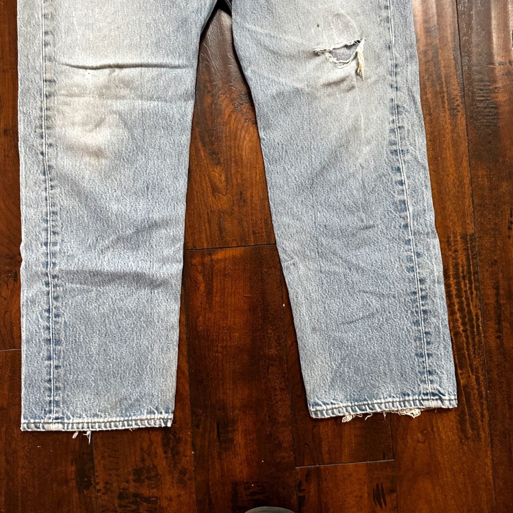 Levi's VTG Levi's 501 Jeans - Button Fly - Straight Leg - 38x33 USA Tag - Blue Denim - Mens Vintage 90s 501 Series Size US 38 / EU 54 - 3 Thumbnail
