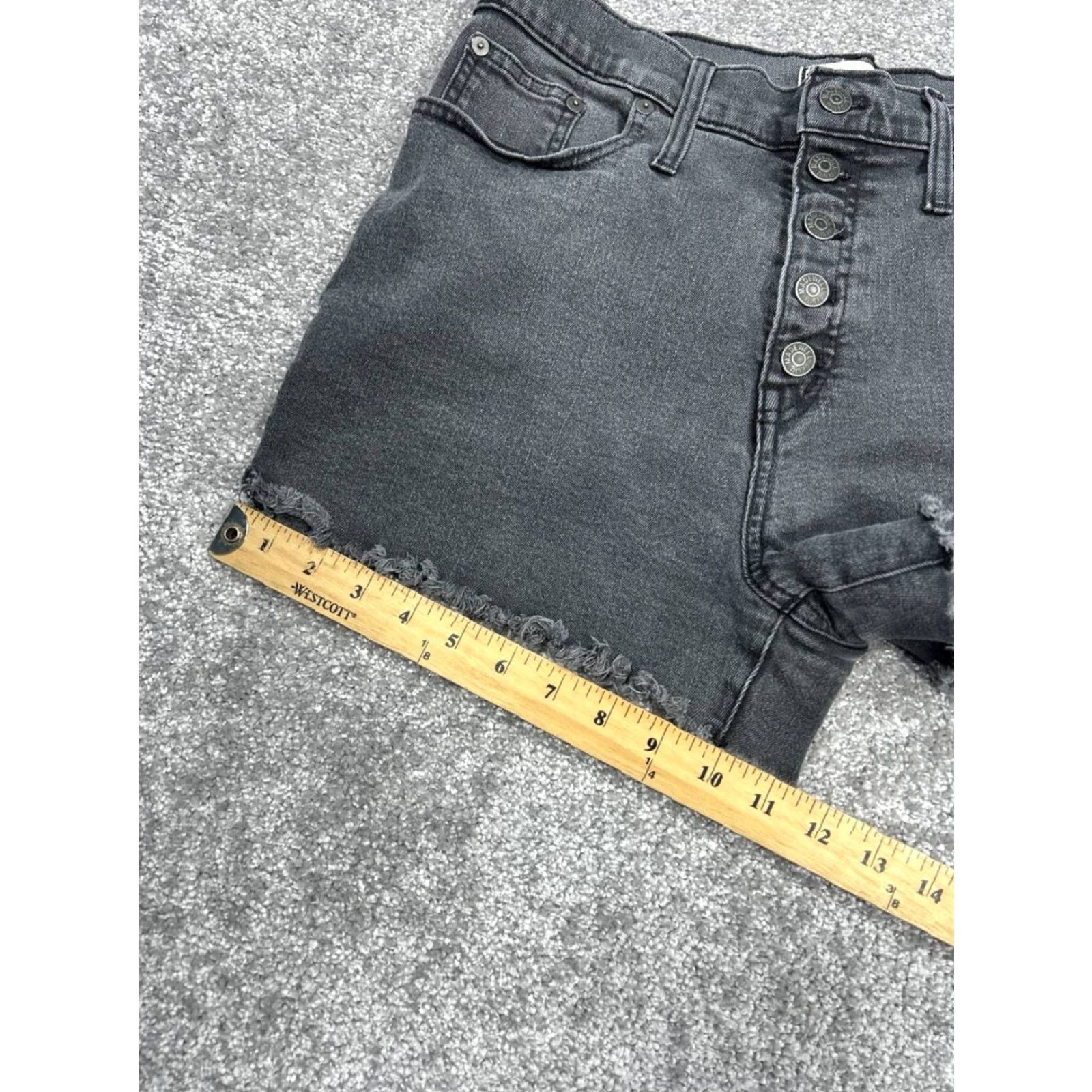 Madewell Madewell Shorts Womens 30 Gray Denim Button Fly Cut-Off Size 30" / US 8 / IT 44 - 3 Thumbnail