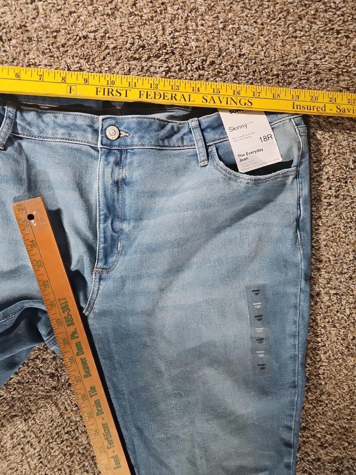 Sonoma Sonoma Skinny 18R The Everyday Jean NWT Size 40" / US 18 - 6 Thumbnail