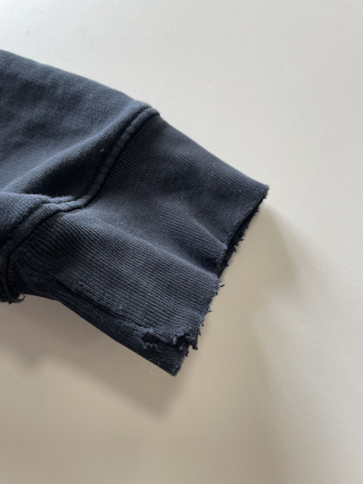 Acne Studios Acne Studios Distressed Sweatshirt Size US S / EU 44-46 / 1 - 7 Thumbnail