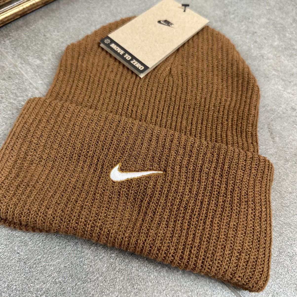 Nike Nike knitted winter hat swoosh brown streetwear Size ONE SIZE - 2 Thumbnail